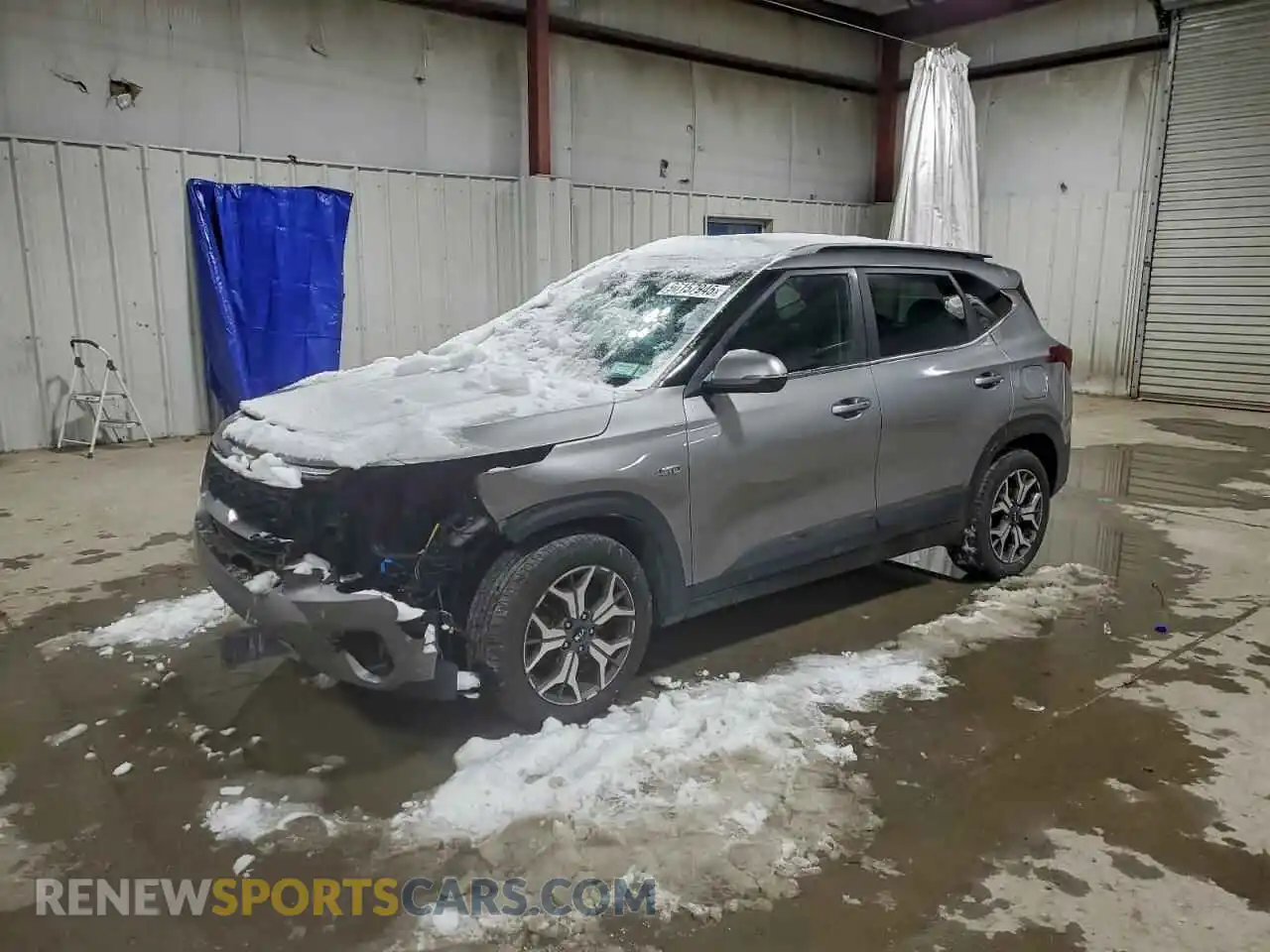 1 Photograph of a damaged car KNDERCAA4M7122331 KIA SELTOS 2021