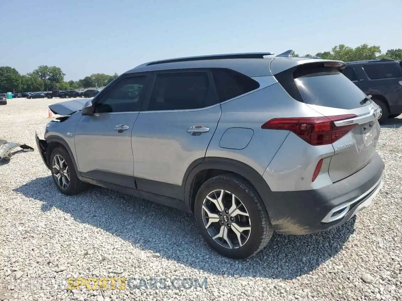 2 Photograph of a damaged car KNDERCAA5M7175684 KIA SELTOS 2021
