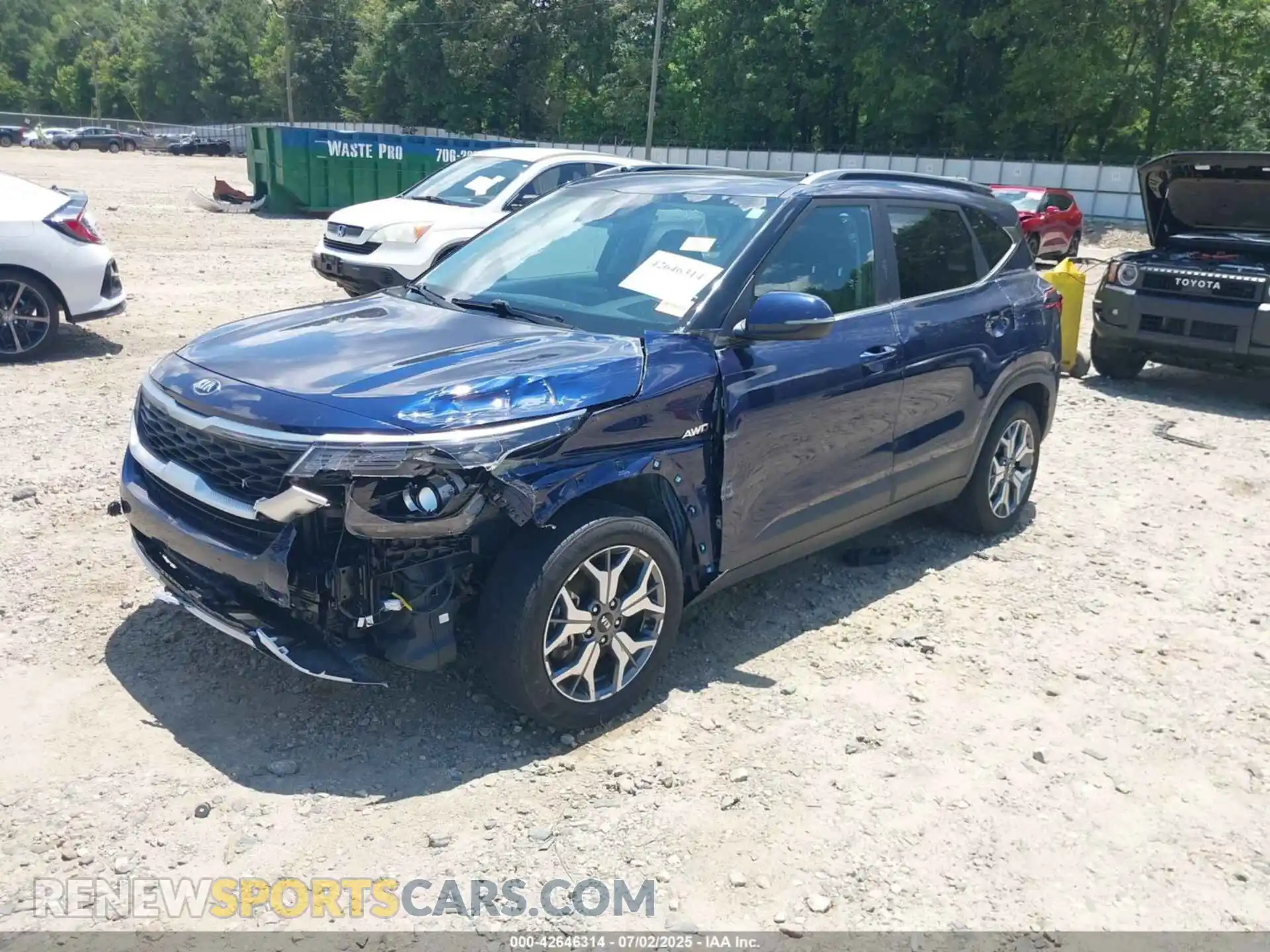 2 Photograph of a damaged car KNDERCAA6M7229414 KIA SELTOS 2021