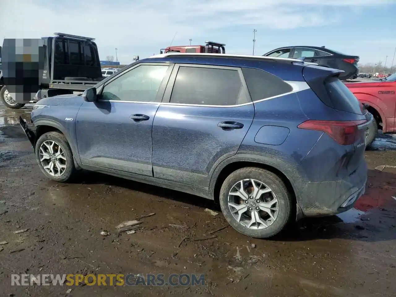2 Photograph of a damaged car KNDERCAA7M7164752 KIA SELTOS 2021
