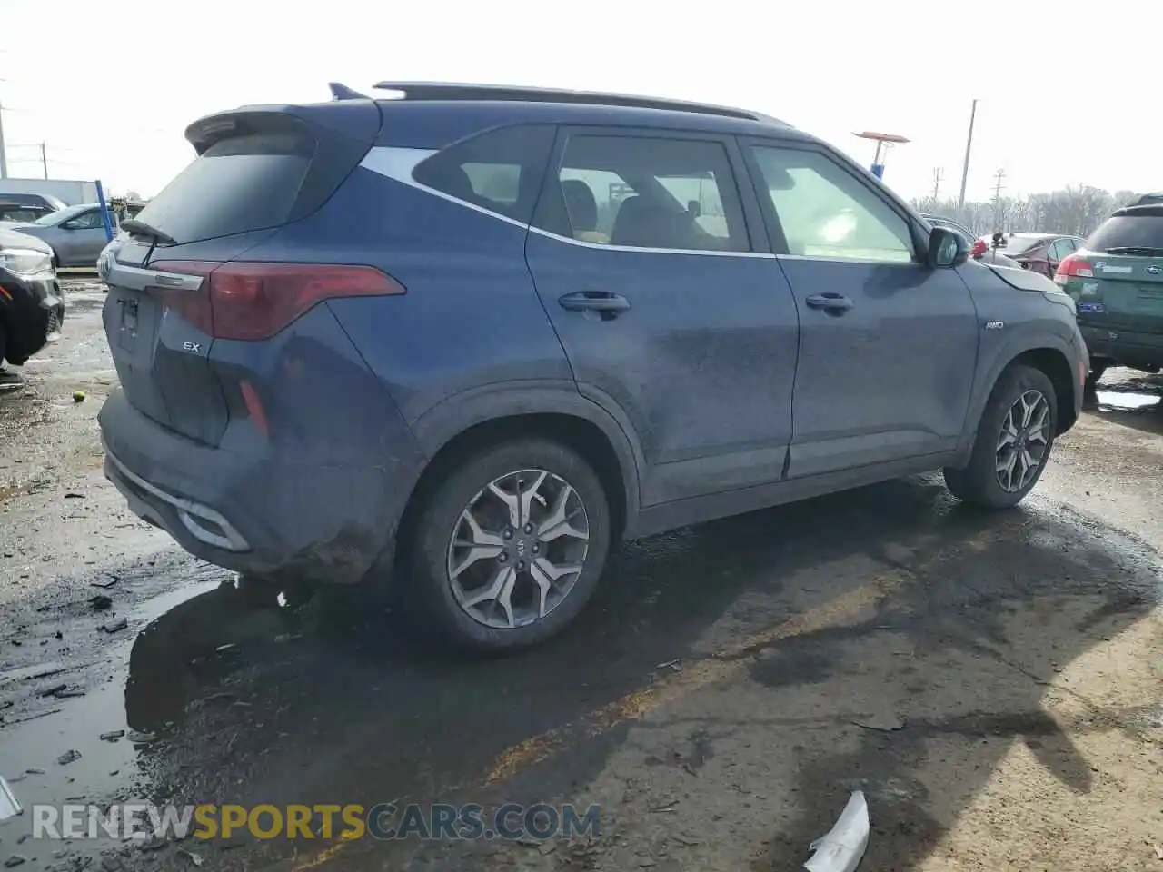 3 Photograph of a damaged car KNDERCAA7M7164752 KIA SELTOS 2021
