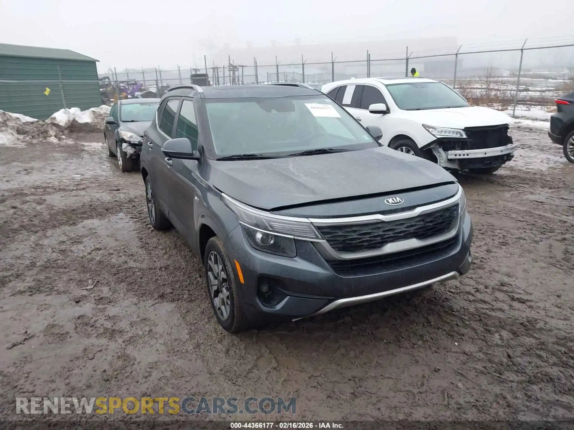 1 Photograph of a damaged car KNDERCAA7M7184726 KIA SELTOS 2021