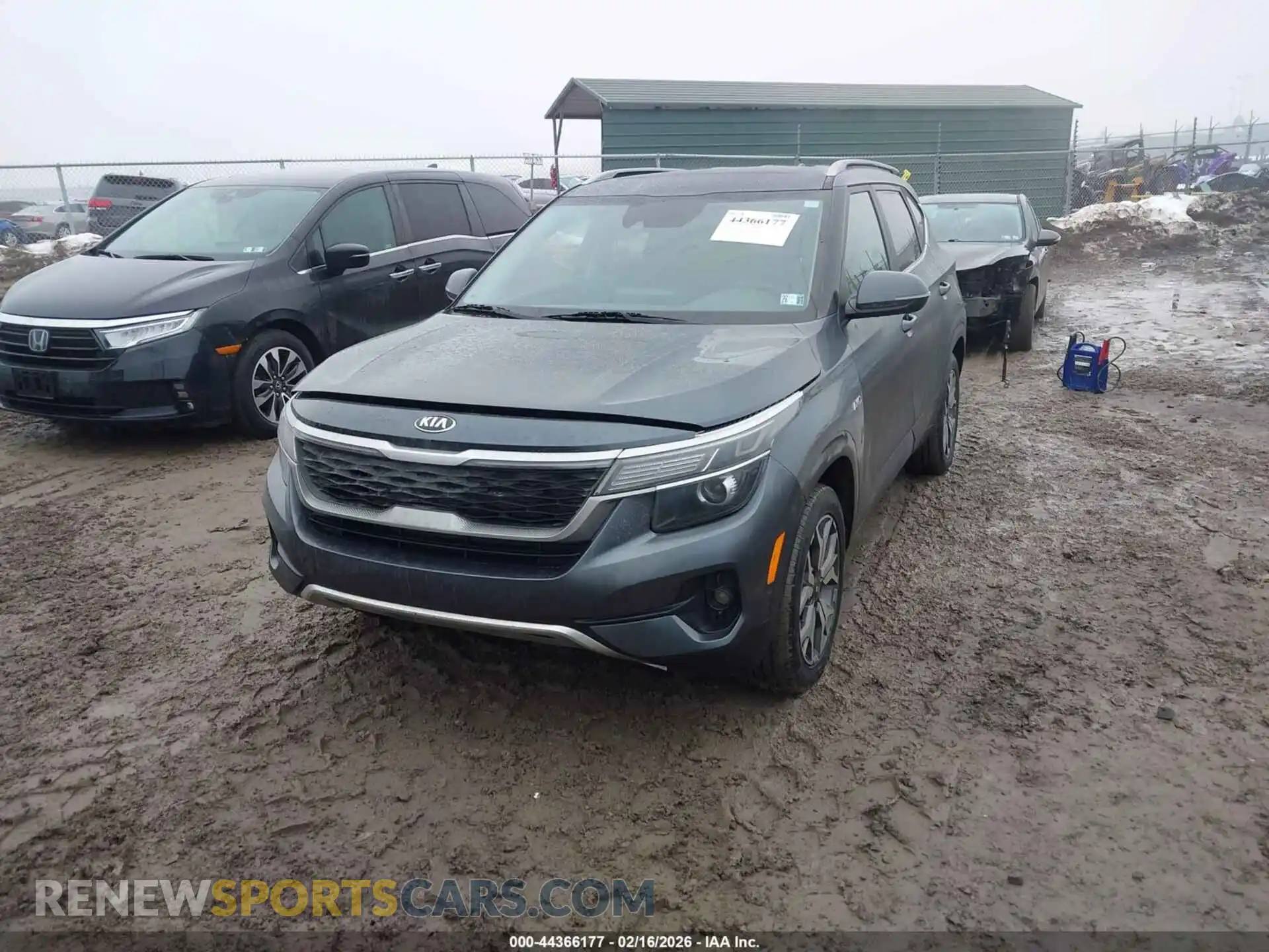 2 Photograph of a damaged car KNDERCAA7M7184726 KIA SELTOS 2021