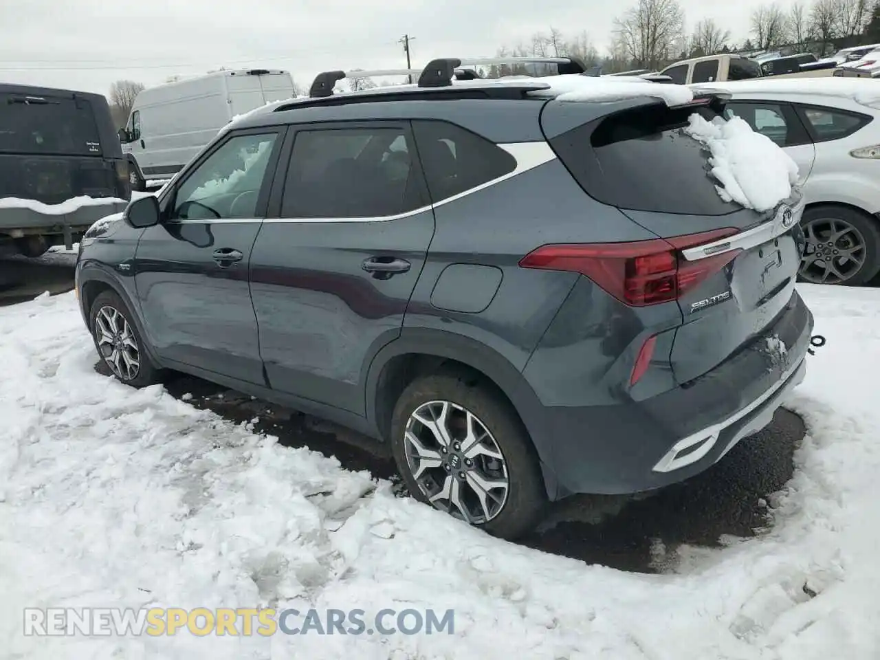 2 Photograph of a damaged car KNDERCAA8M7157163 KIA SELTOS 2021