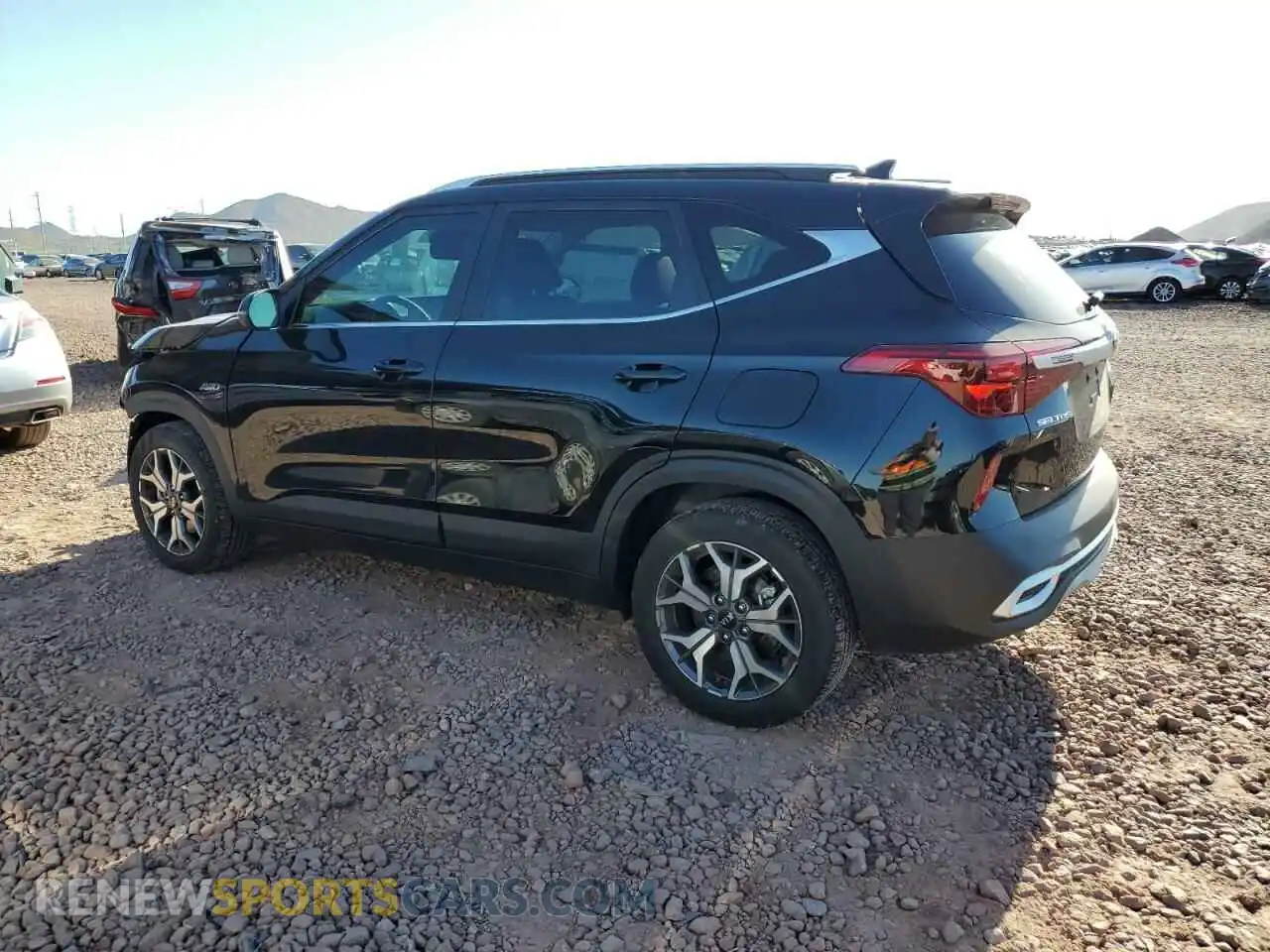 2 Photograph of a damaged car KNDERCAA8M7226532 KIA SELTOS 2021