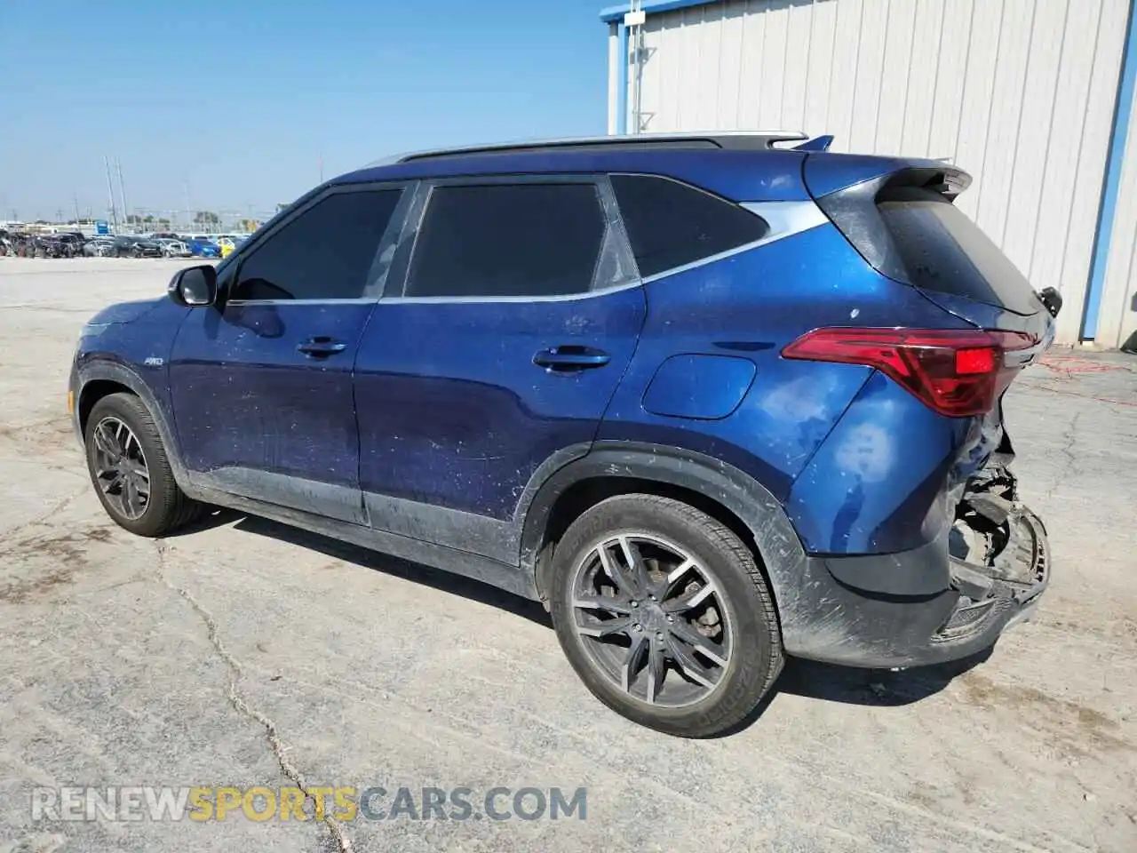 2 Photograph of a damaged car KNDERCAA9M7081209 KIA SELTOS 2021