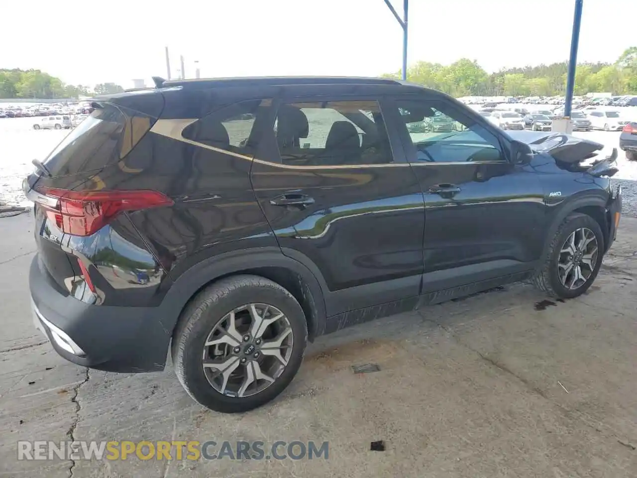 3 fotografías del automóvil dañado KNDERCAA9M7156779 KIA SELTOS 2021