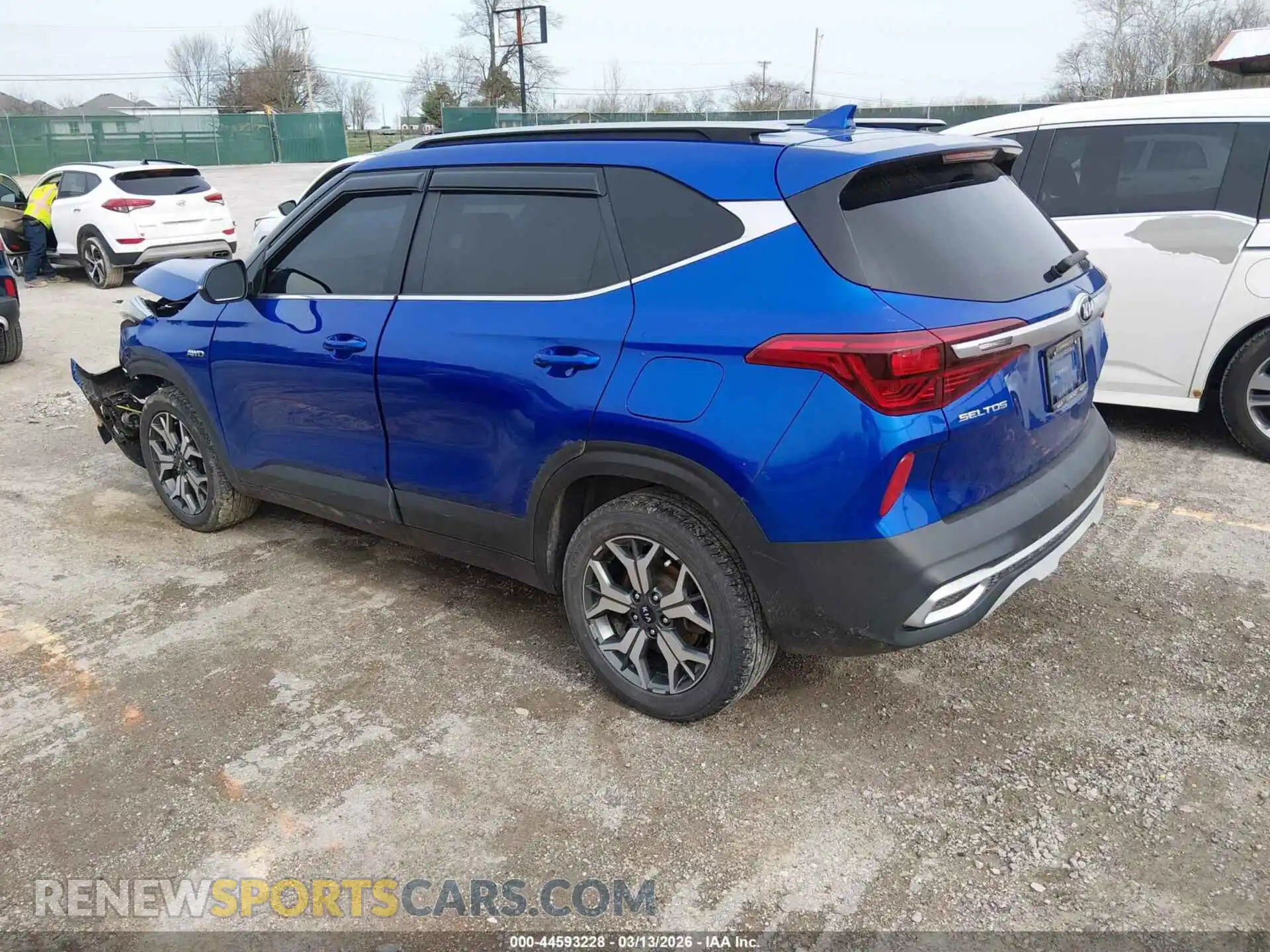 3 Photograph of a damaged car KNDERCAA9M7168401 KIA SELTOS 2021