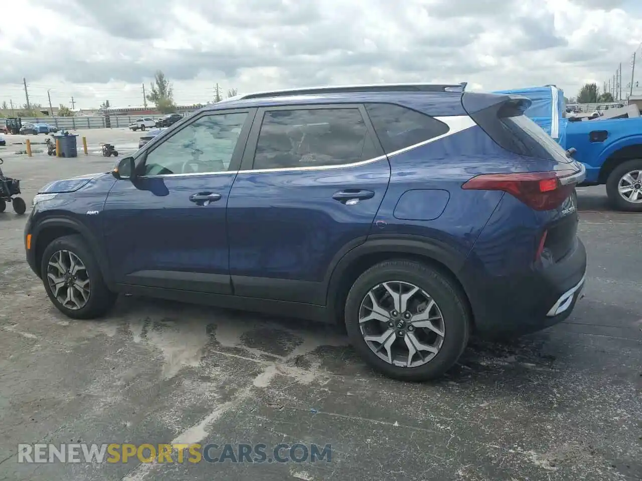 2 Photograph of a damaged car KNDERCAA9M7219461 KIA SELTOS 2021