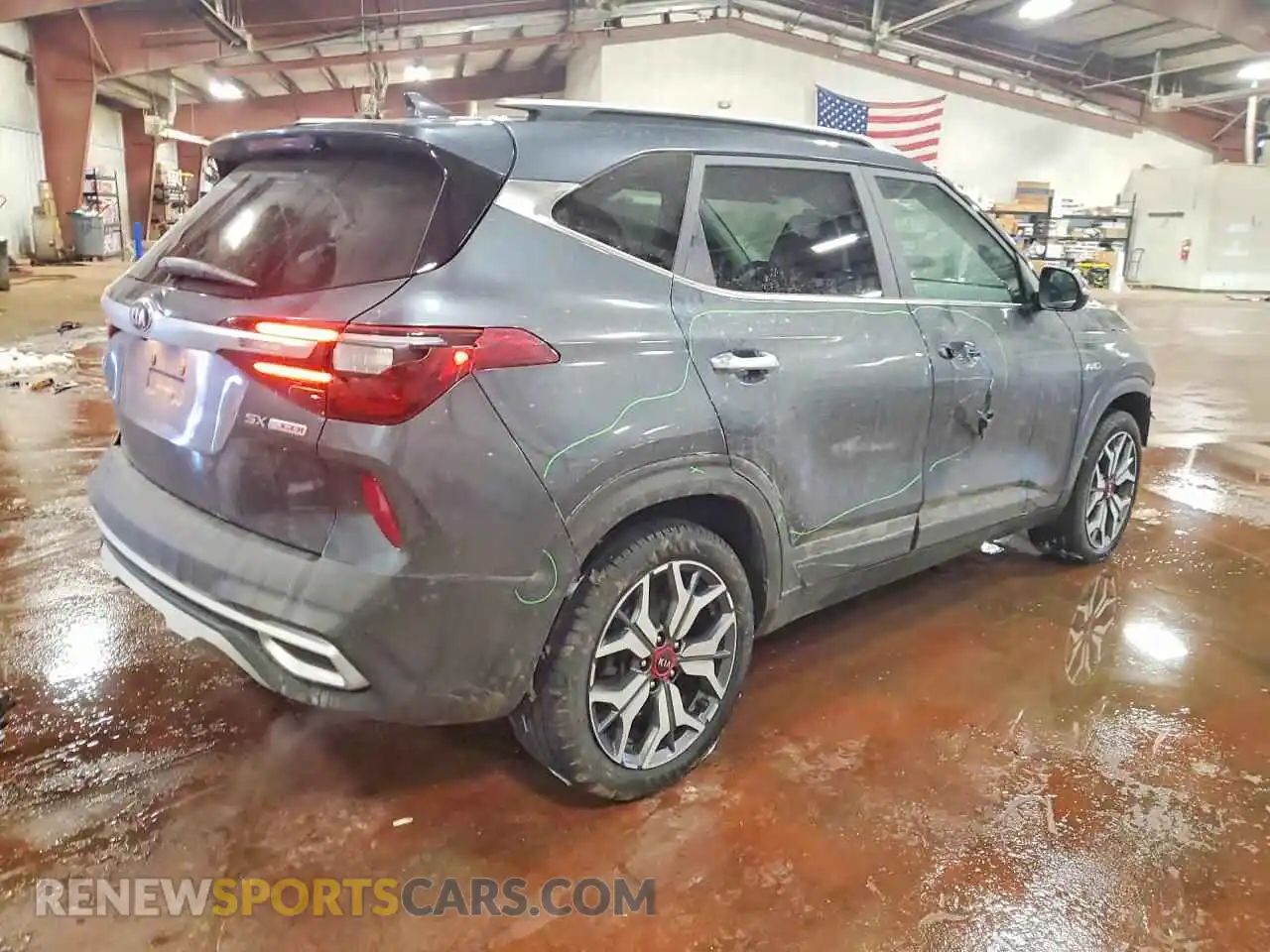 3 Photograph of a damaged car KNDETCA26M7208122 KIA SELTOS 2021