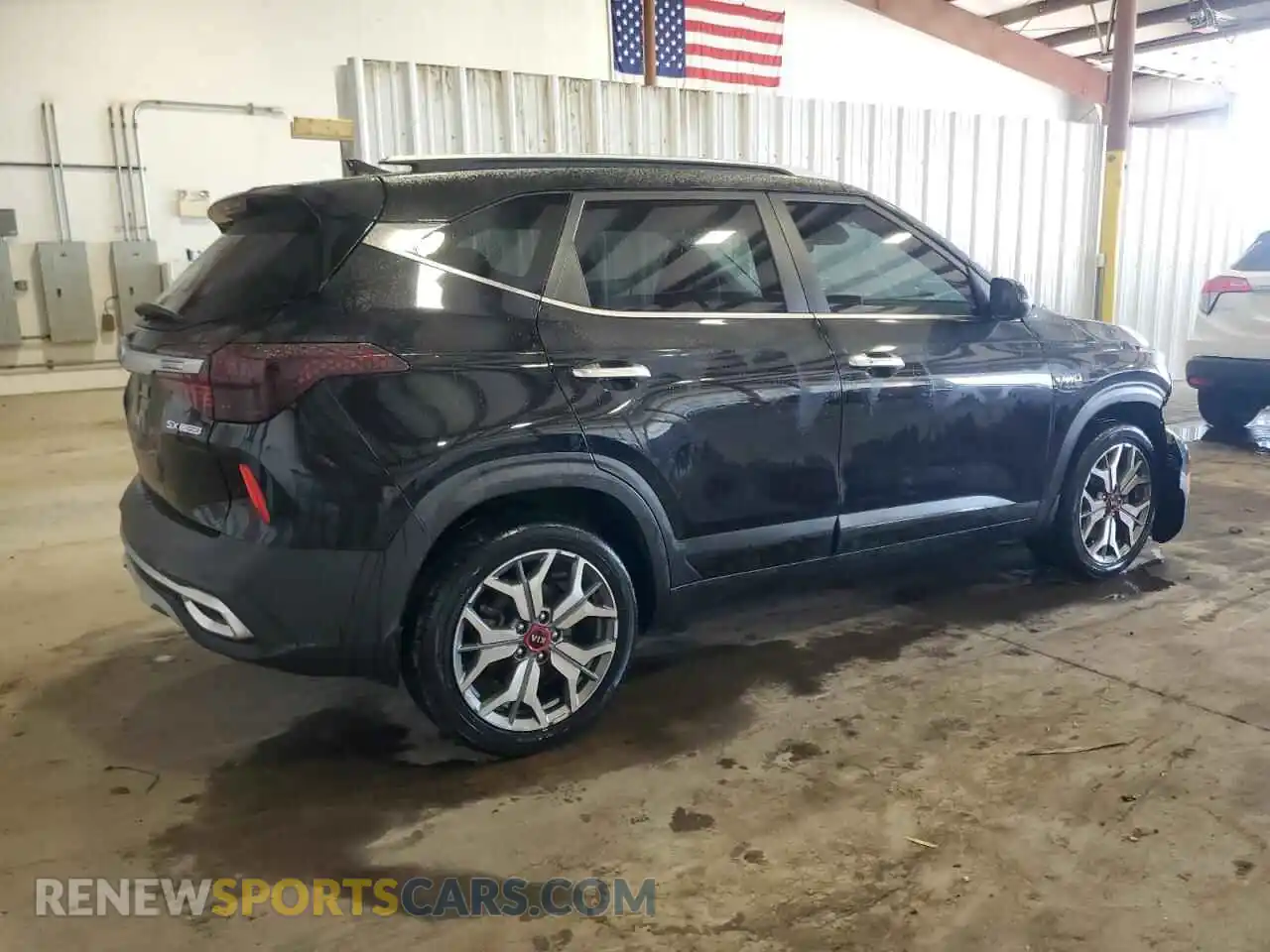 3 Photograph of a damaged car KNDETCA28M7086265 KIA SELTOS 2021