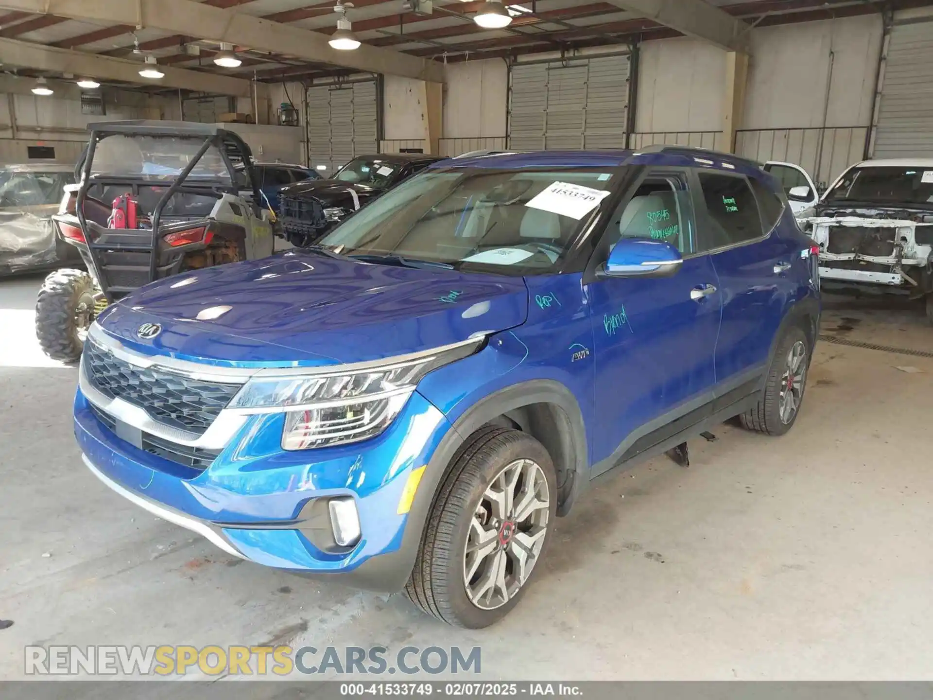 2 Photograph of a damaged car KNDETCA28M7154385 KIA SELTOS 2021