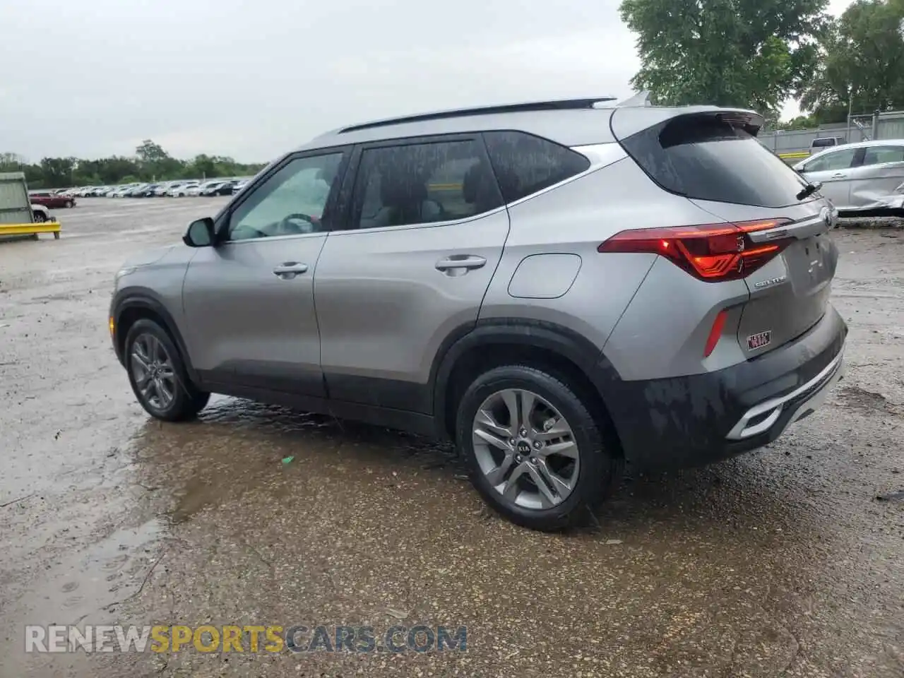2 Photograph of a damaged car KNDEU2AA9M7111785 KIA SELTOS 2021