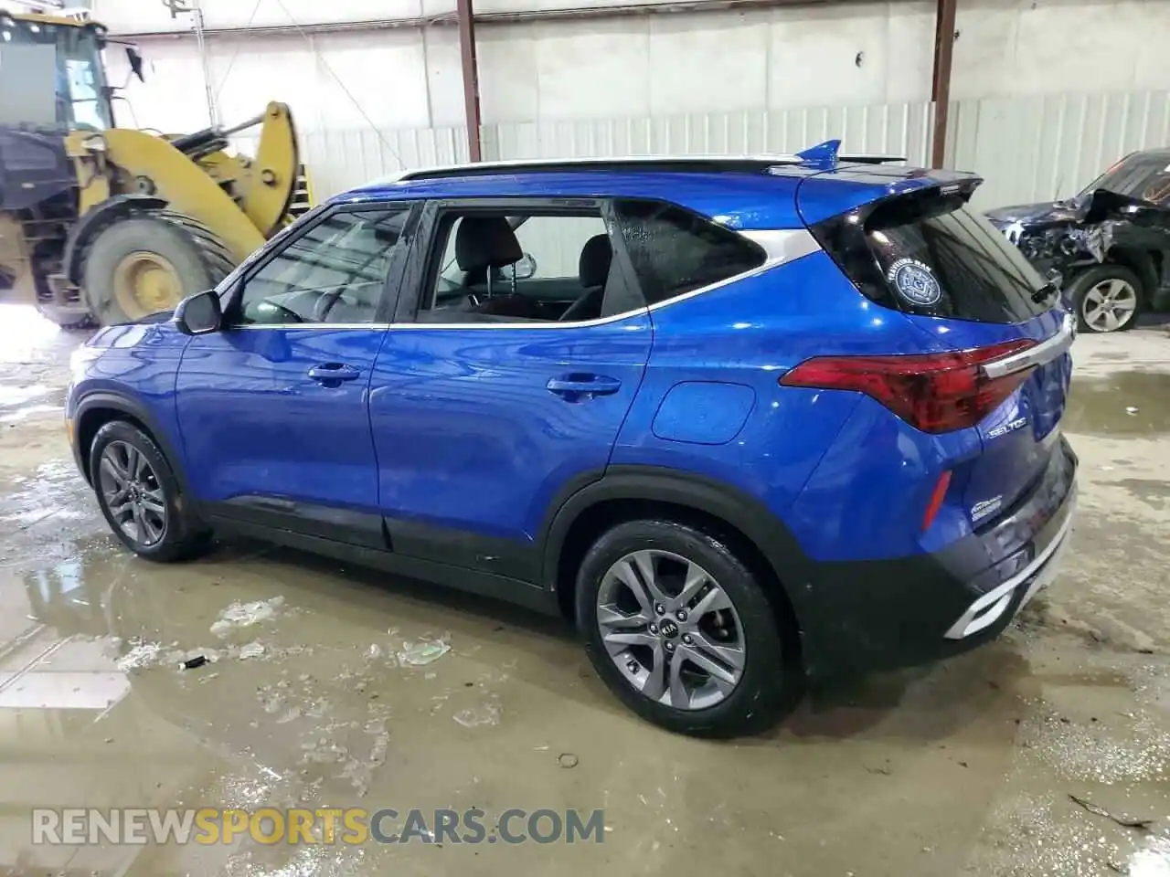 2 Photograph of a damaged car KNDEU2AAXM7106160 KIA SELTOS 2021