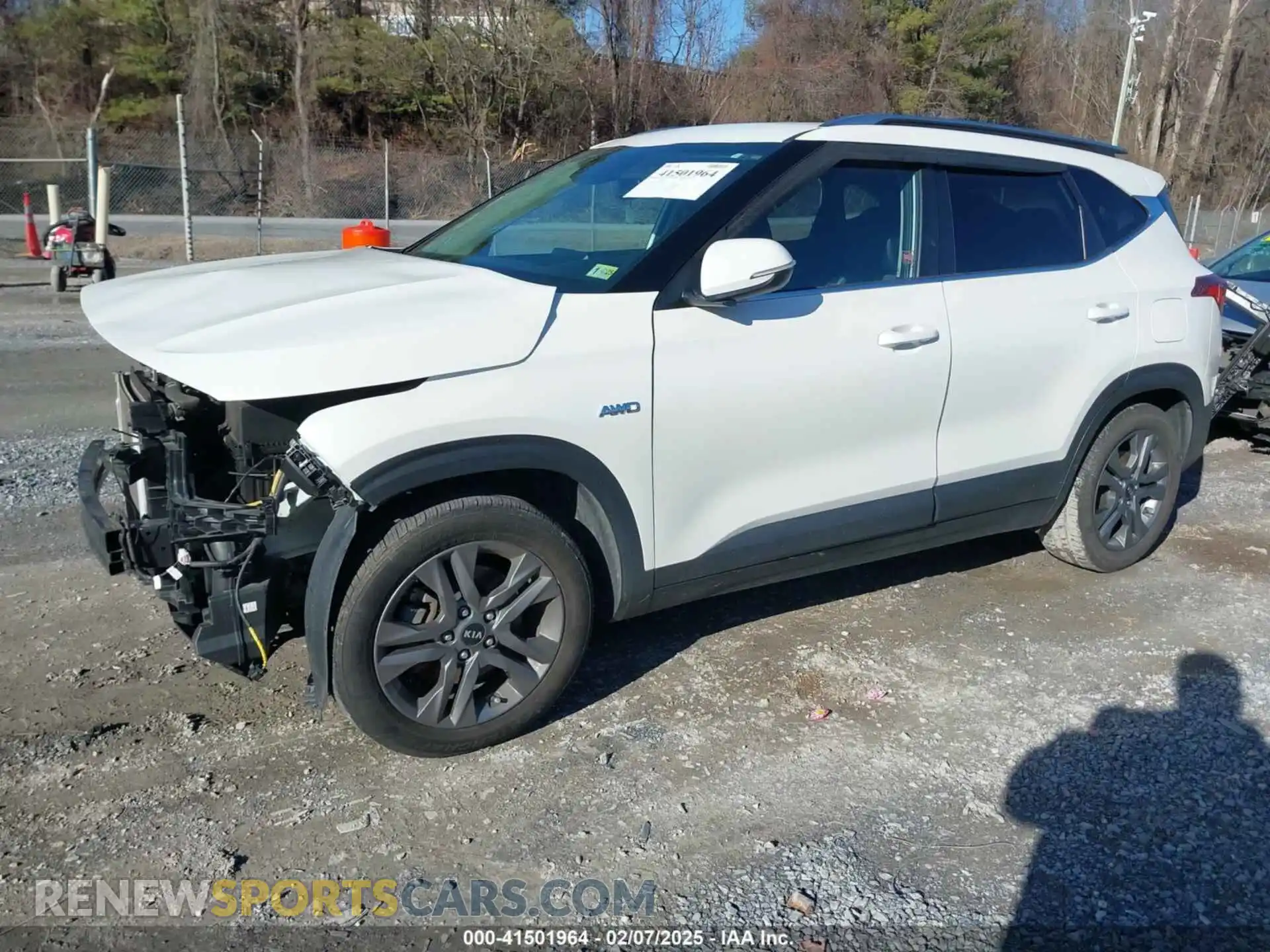 2 Photograph of a damaged car KNDEUCAA2M7041116 KIA SELTOS 2021