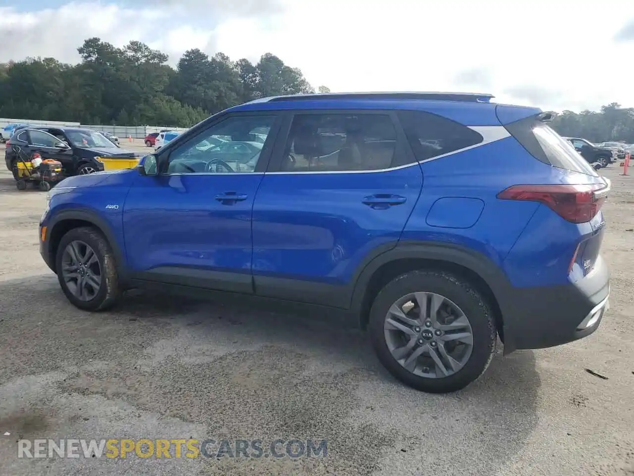 2 Photograph of a damaged car KNDEUCAA3M7128829 KIA SELTOS 2021