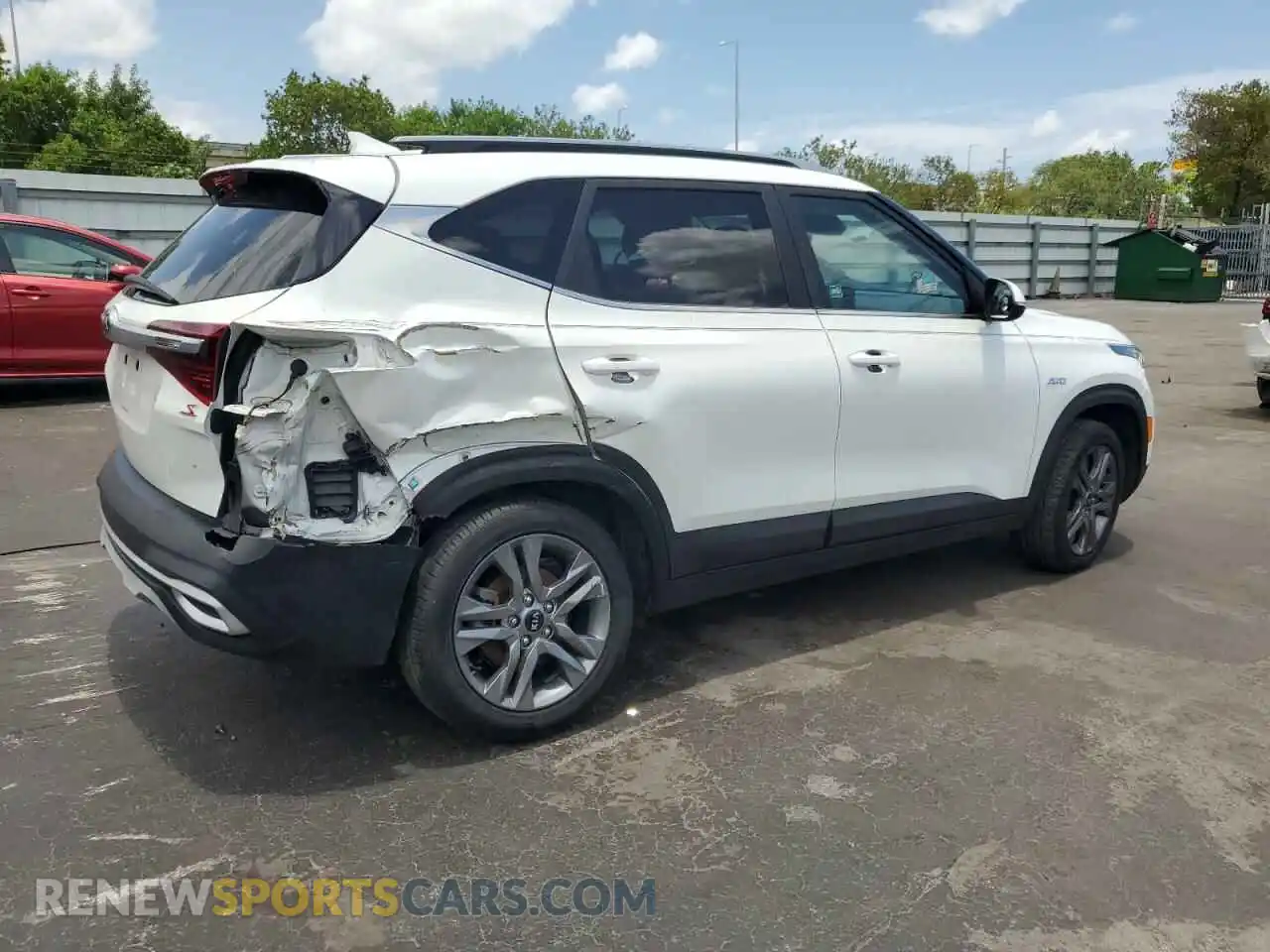 3 fotografías del automóvil dañado KNDEUCAA5M7098216 KIA SELTOS 2021