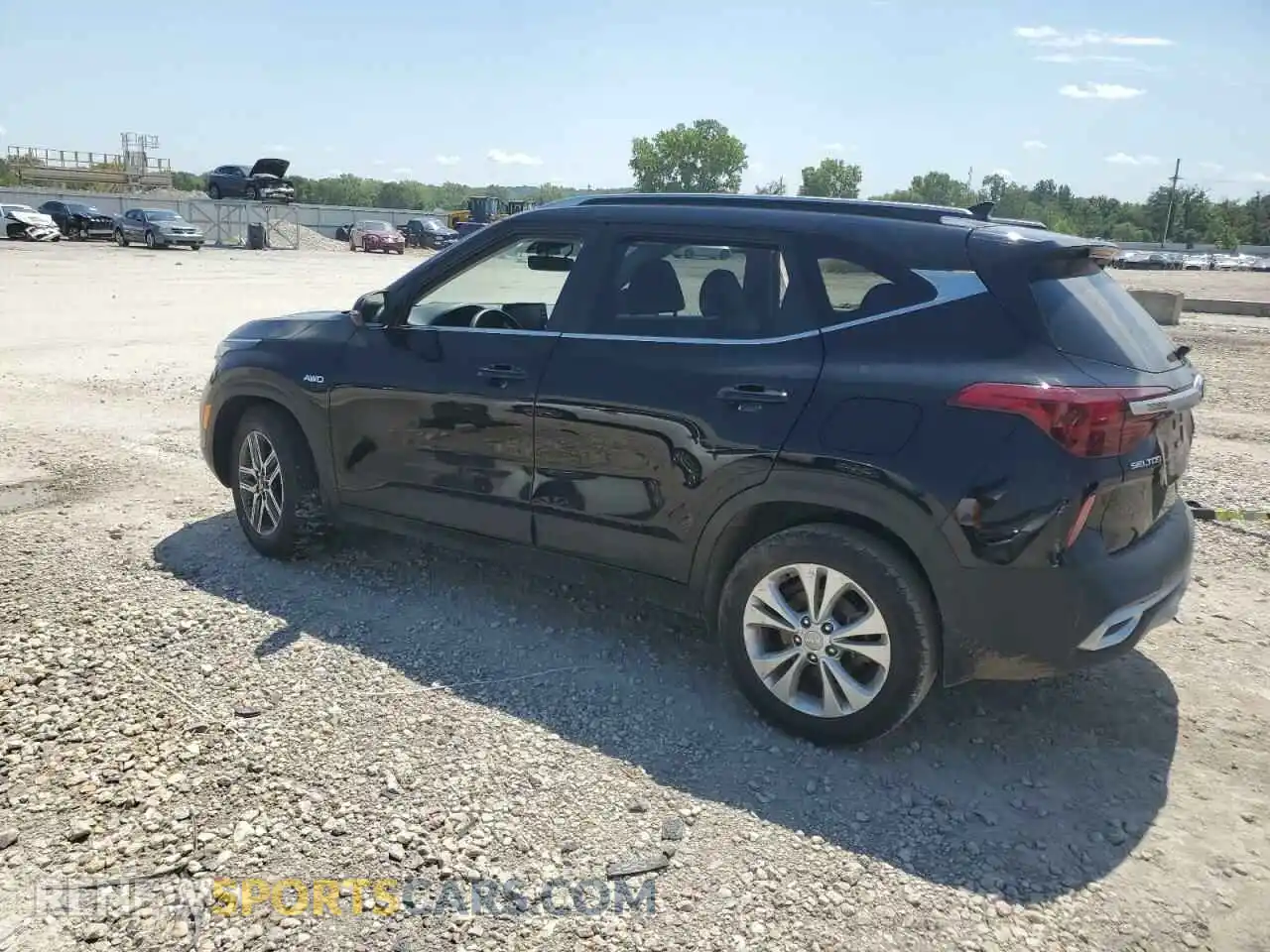 2 Photograph of a damaged car KNDEUCAA7M7165348 KIA SELTOS 2021
