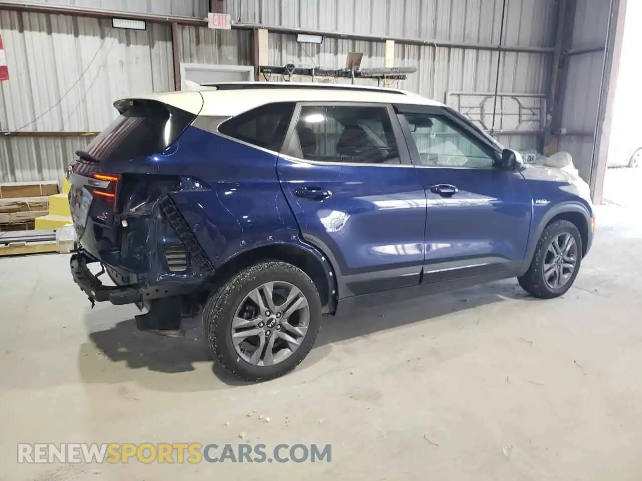 3 Photograph of a damaged car KNDEUCAAXM7058519 KIA SELTOS 2021