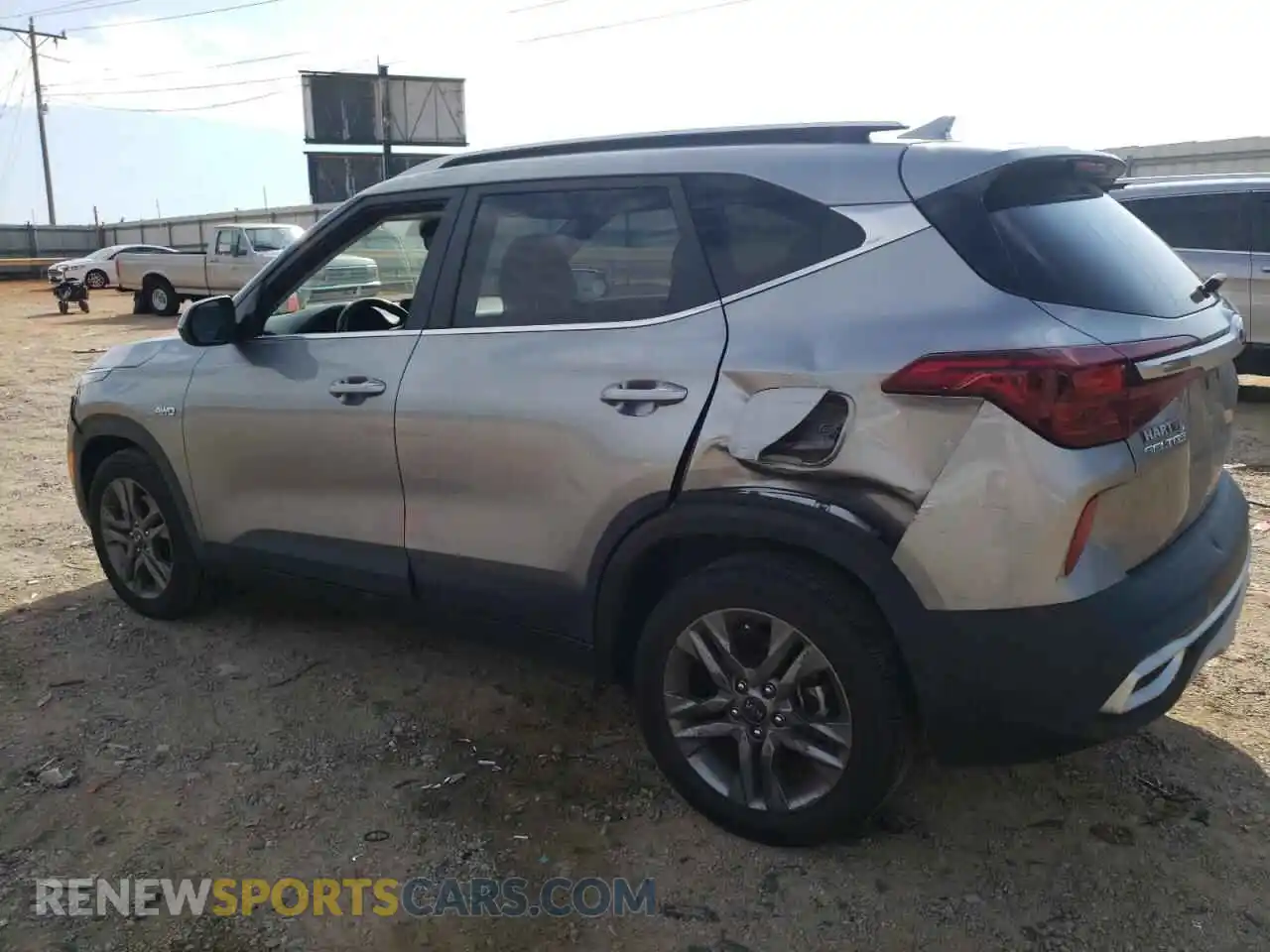 2 Photograph of a damaged car KNDEUCAAXM7174268 KIA SELTOS 2021