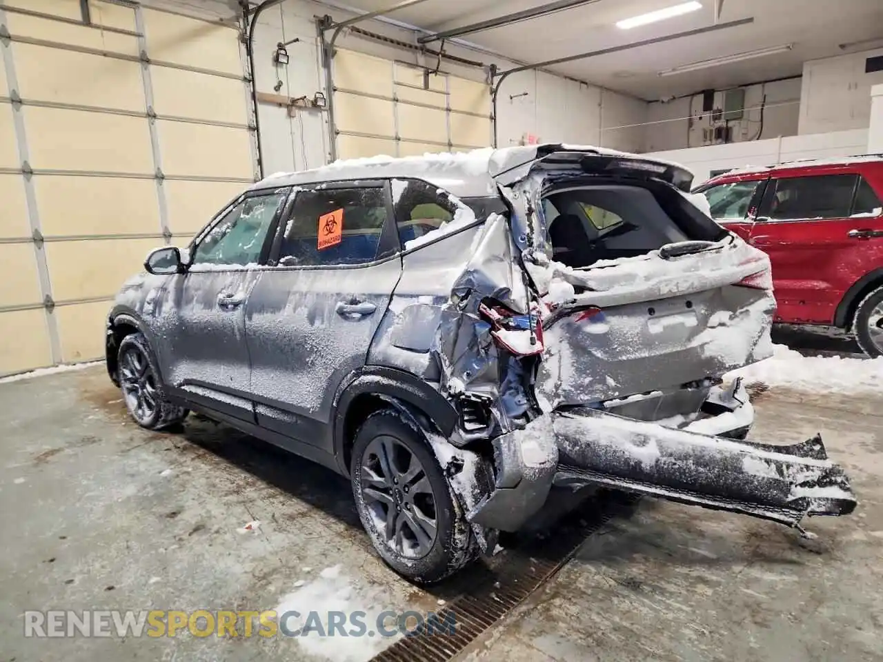2 Photograph of a damaged car KNDEPCAA2P7347969 KIA SELTOS 2023