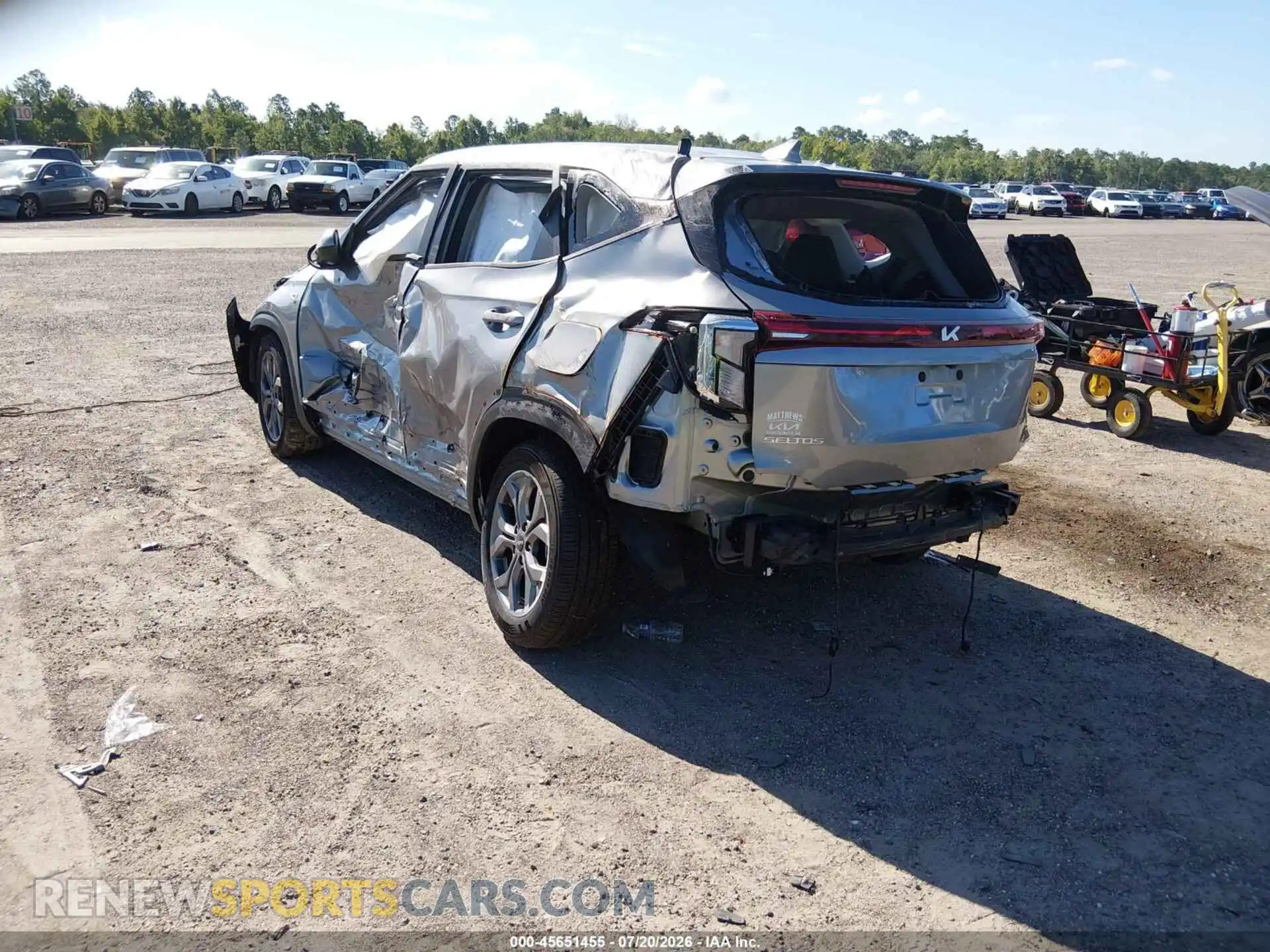 3 Photograph of a damaged car KNDEP2AA2T7944351 KIA SELTOS 2026