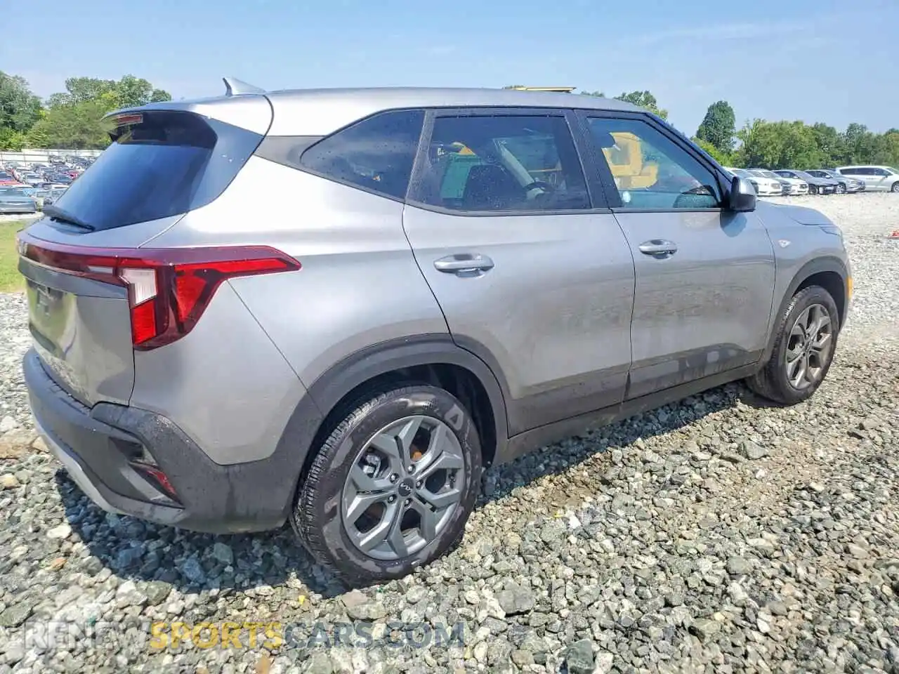3 Photograph of a damaged car KNDEP2AA6T7888088 KIA SELTOS 2026