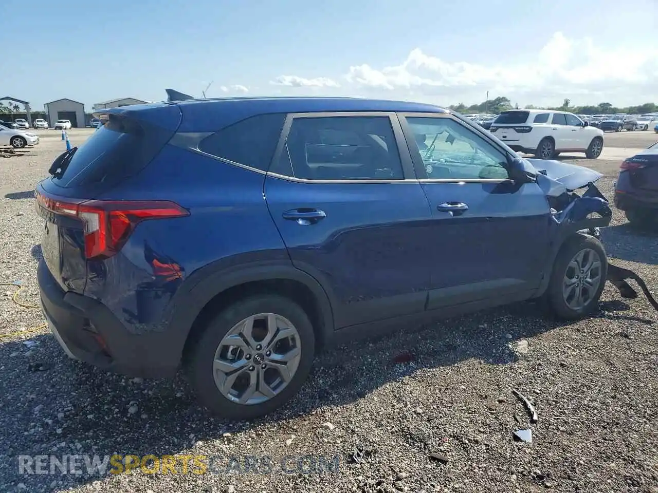 3 Photograph of a damaged car KNDEP2AA8T7876217 KIA SELTOS 2026
