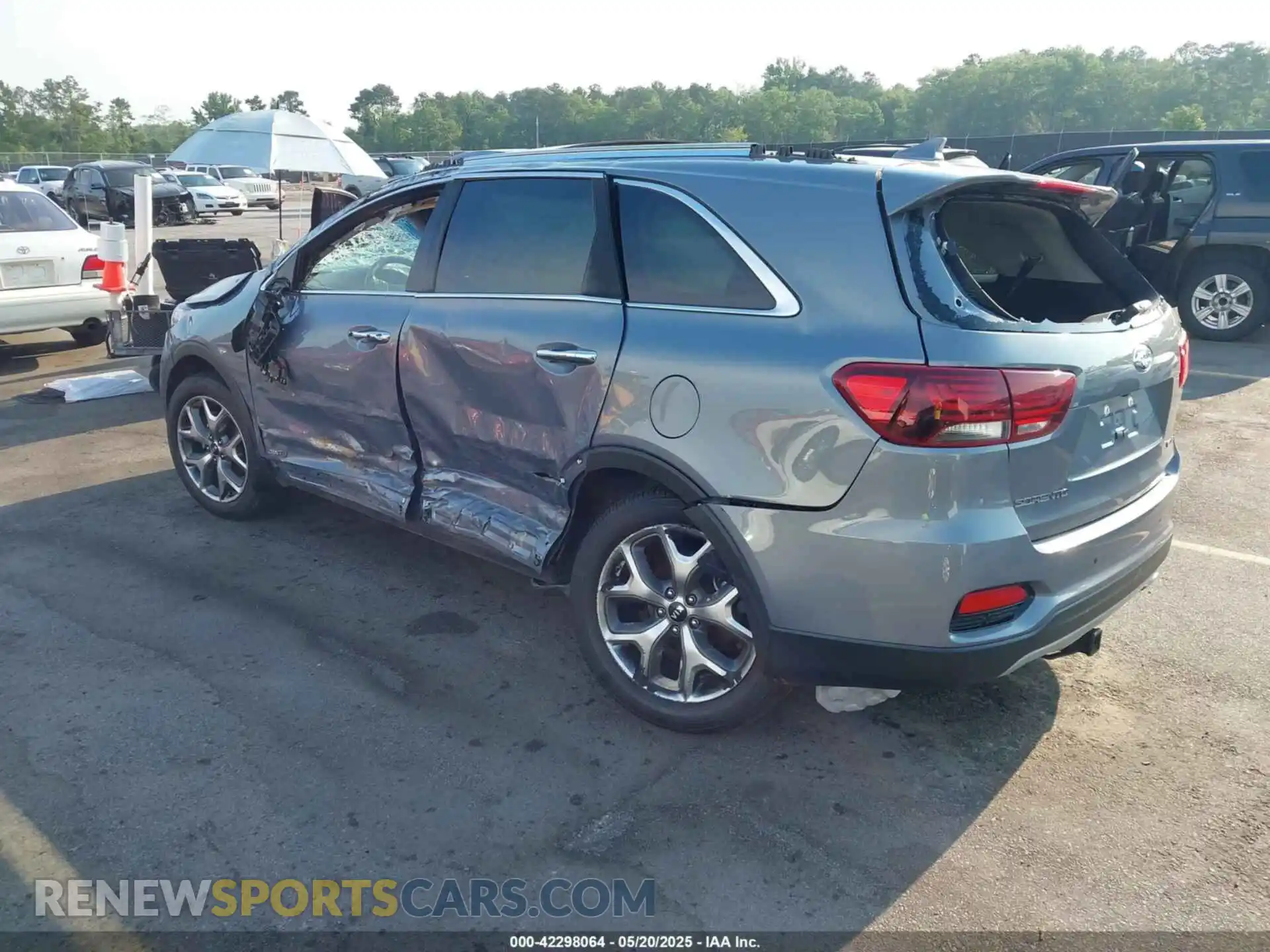 3 Photograph of a damaged car 5XYPHDA52KG602789 KIA SORENTO 2019
