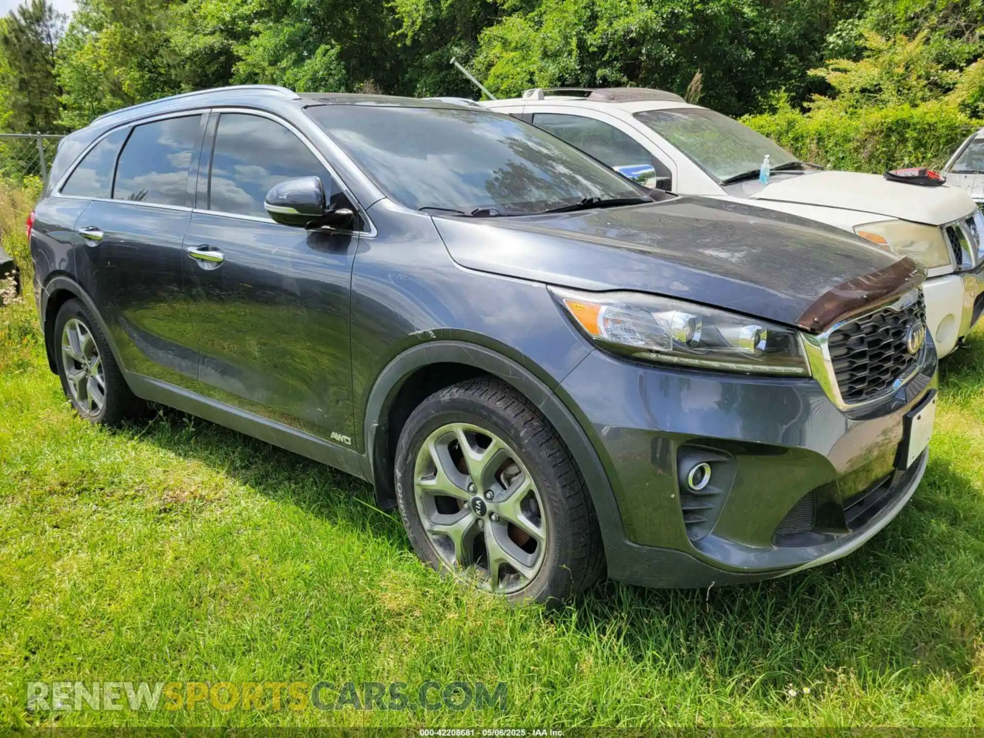 1 Photograph of a damaged car 5XYPHDA53KG604681 KIA SORENTO 2019