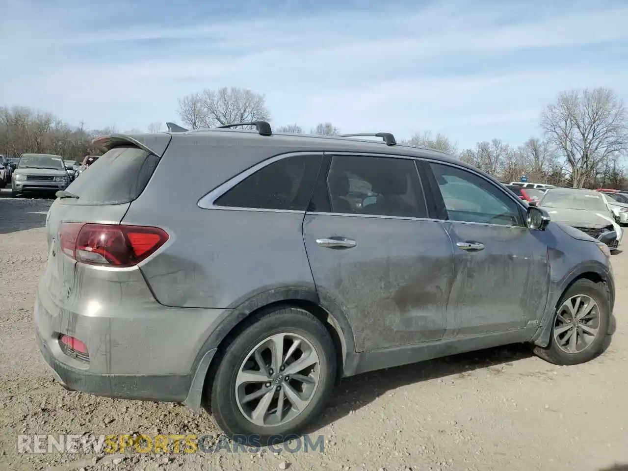 3 Photograph of a damaged car 5XYPHDA58KG501255 KIA SORENTO 2019