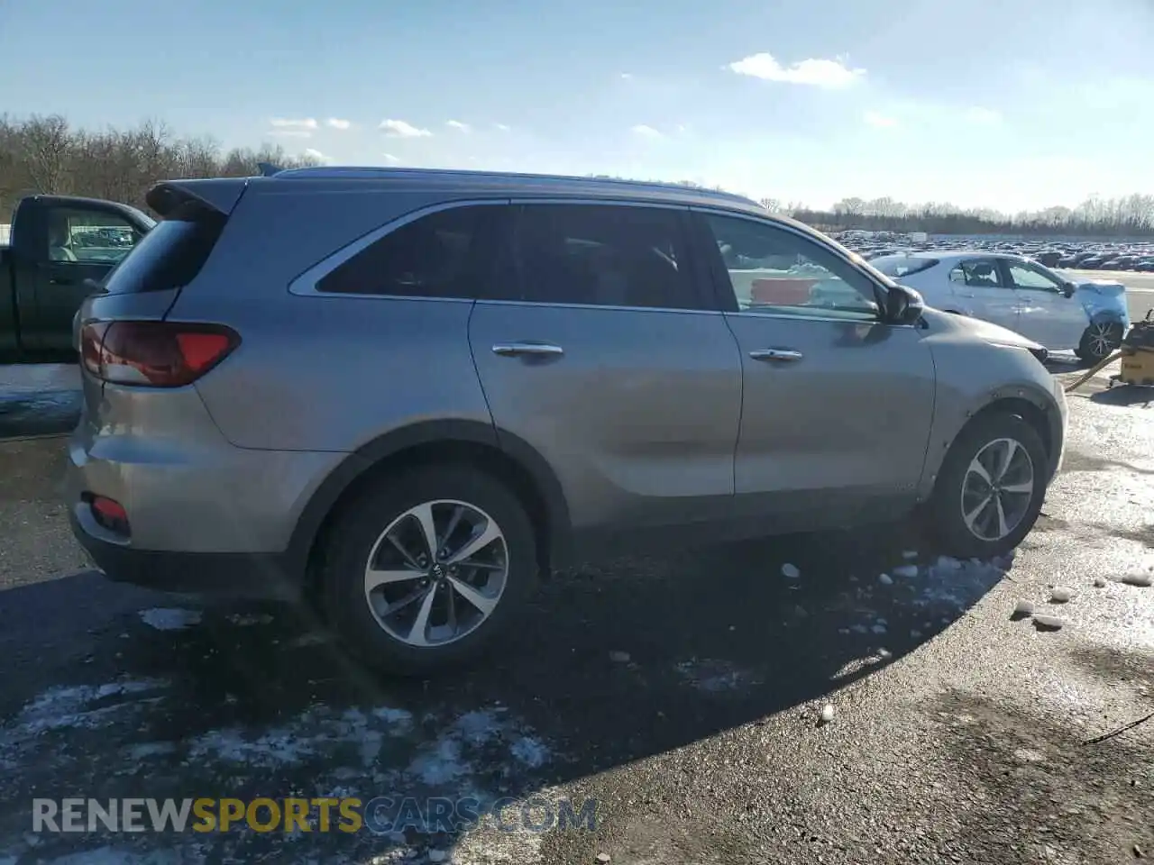 3 Photograph of a damaged car 5XYPHDA59KG474504 KIA SORENTO 2019