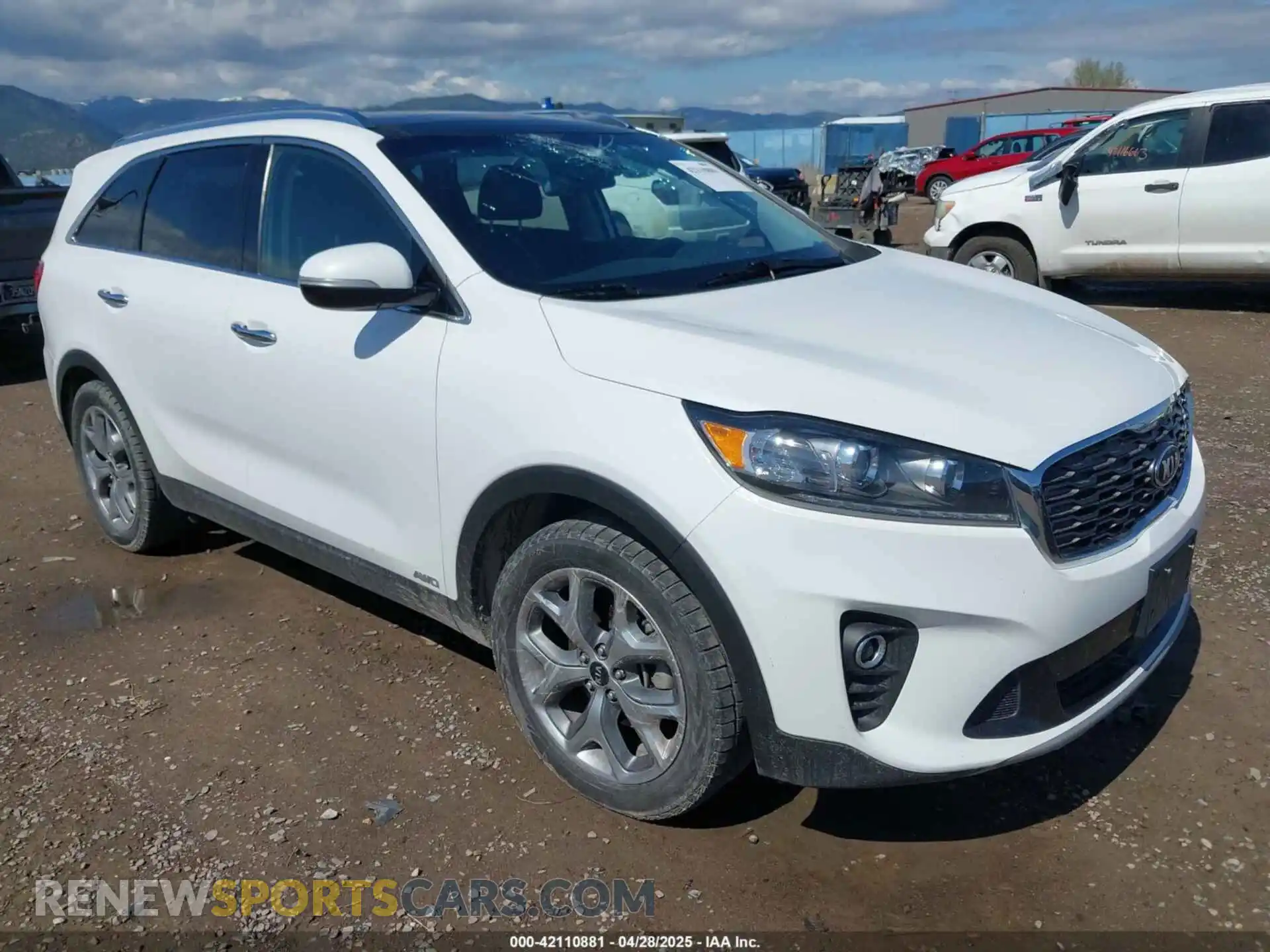 1 Photograph of a damaged car 5XYPHDA59KG606743 KIA SORENTO 2019