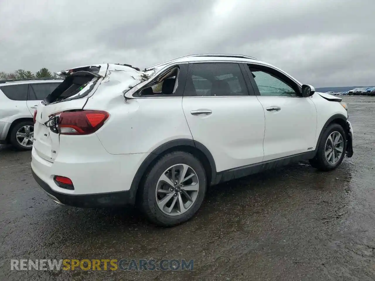 3 Photograph of a damaged car 5XYPHDA5XKG447571 KIA SORENTO 2019