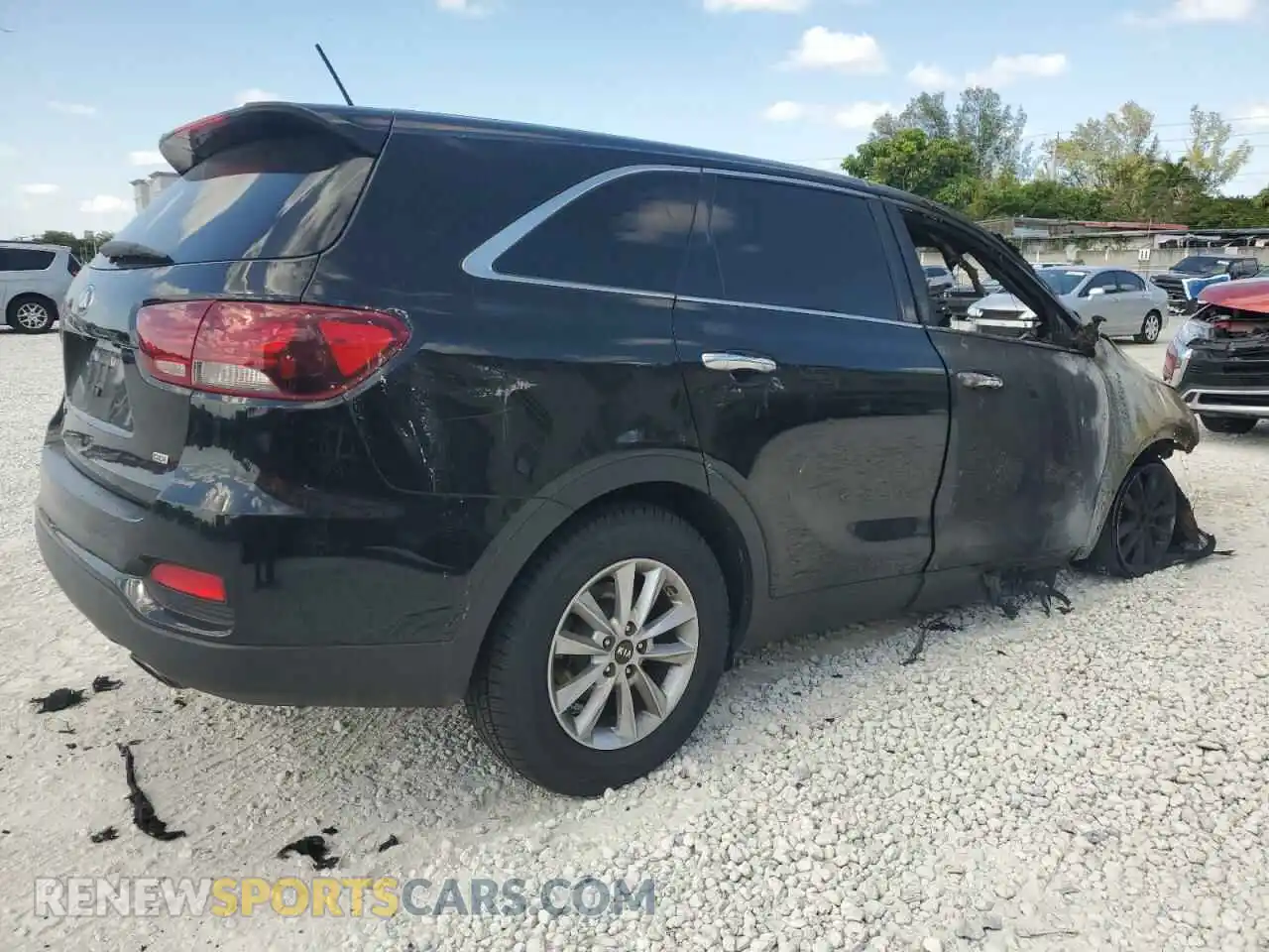 3 fotografías del automóvil dañado 5XYPG4A30LG694391 KIA SORENTO 2020