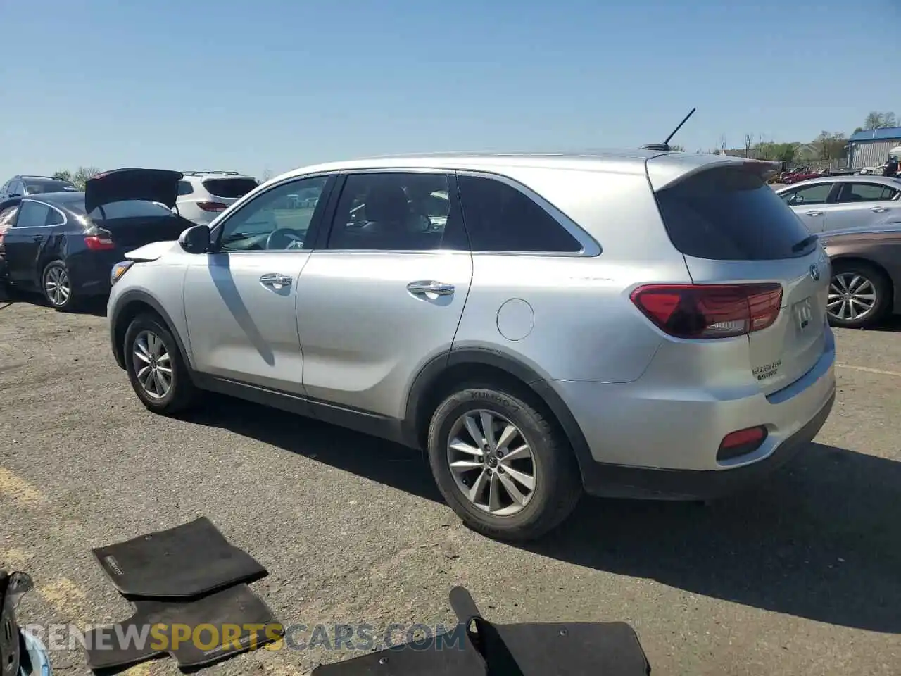 2 fotografías del automóvil dañado 5XYPG4A30LG698408 KIA SORENTO 2020