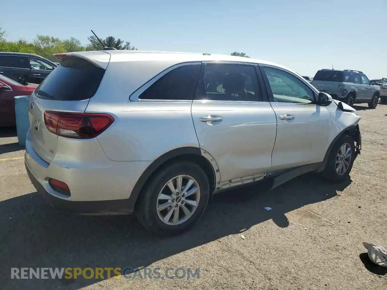 3 fotografías del automóvil dañado 5XYPG4A30LG698408 KIA SORENTO 2020