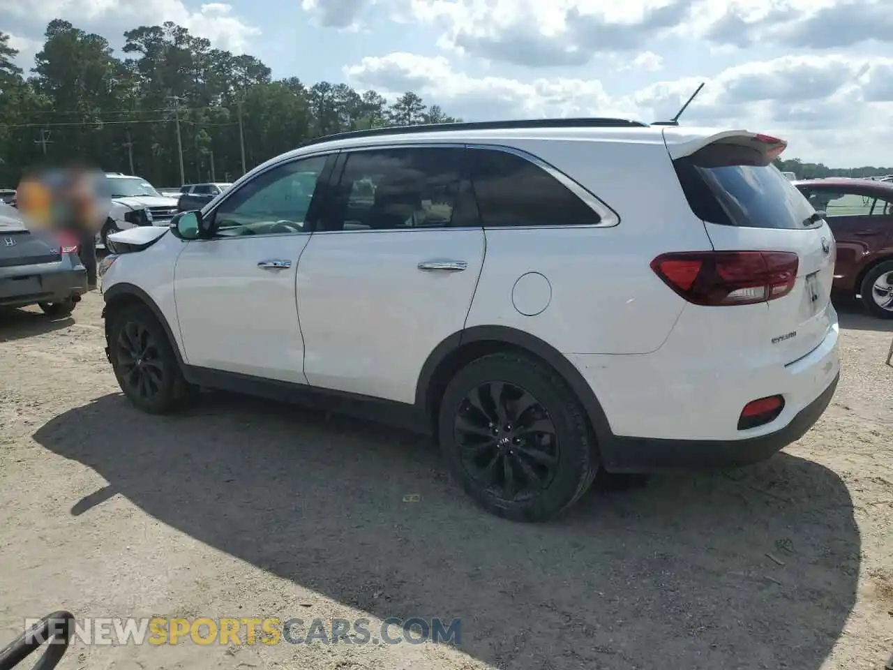 2 fotografías del automóvil dañado 5XYPG4A55LG696039 KIA SORENTO 2020