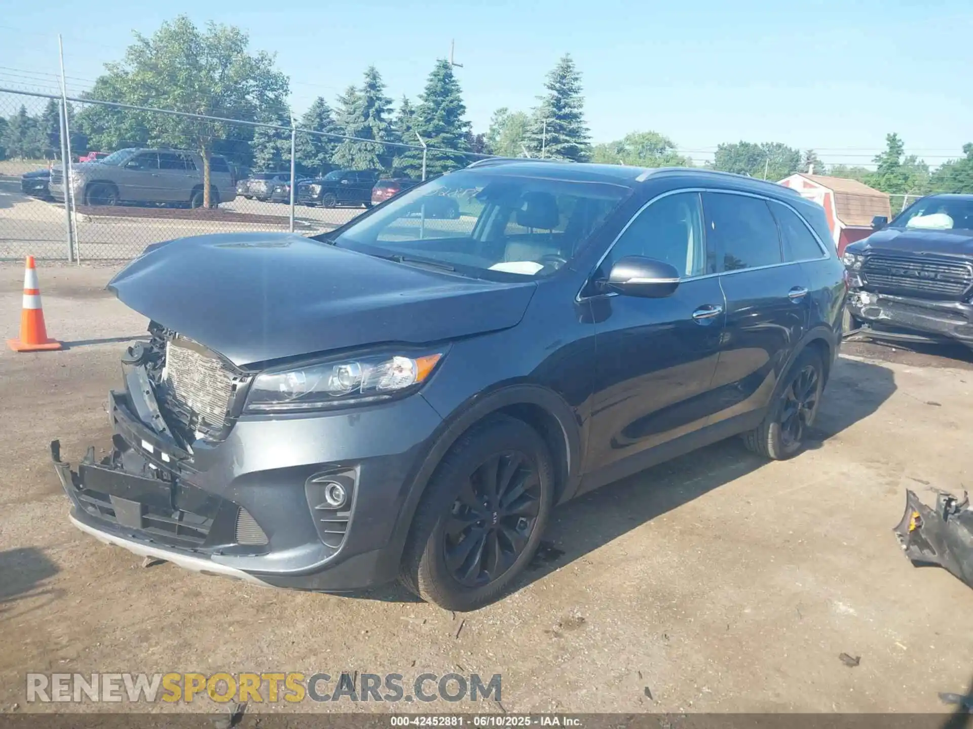 2 Photograph of a damaged car 5XYPH4A58LG710688 KIA SORENTO 2020