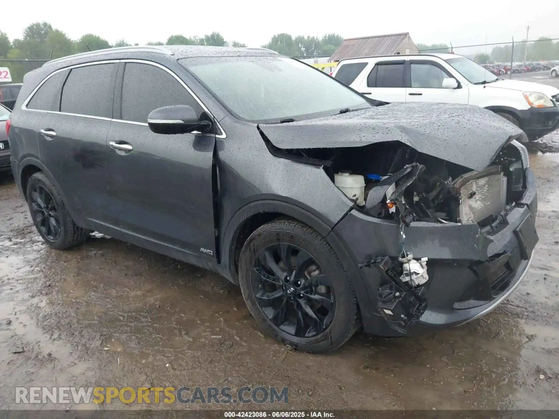 1 Photograph of a damaged car 5XYPHDA55LG667458 KIA SORENTO 2020