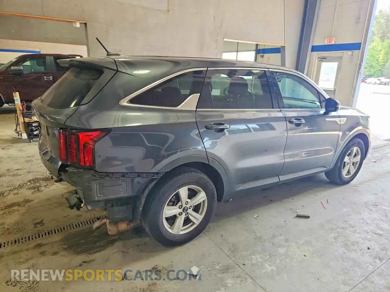 3 Photograph of a damaged car 5XYRG4LC0MG029420 KIA SORENTO 2021