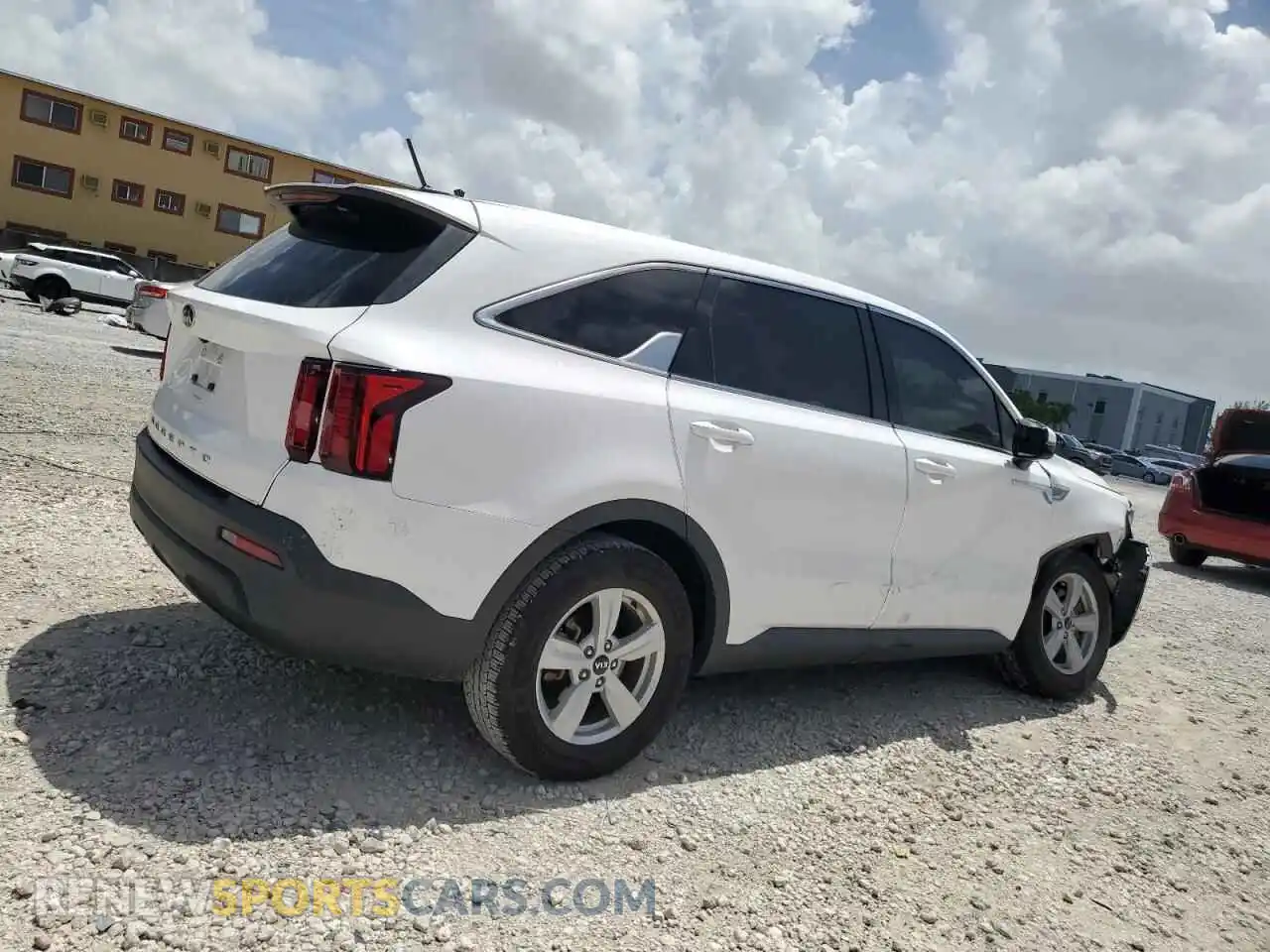 3 fotografías del automóvil dañado 5XYRG4LC1MG067285 KIA SORENTO 2021