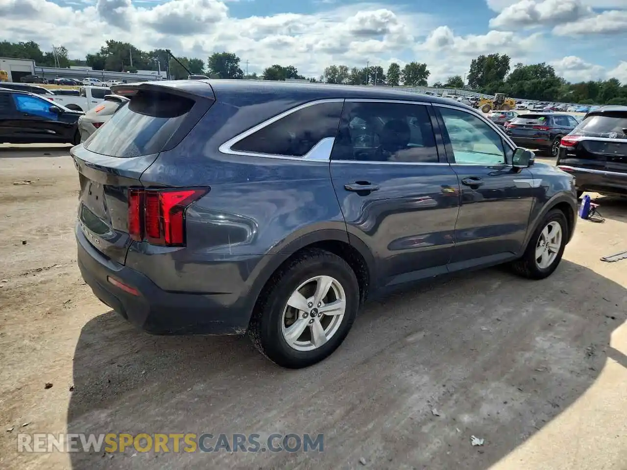 3 Photograph of a damaged car 5XYRG4LC3MG024955 KIA SORENTO 2021