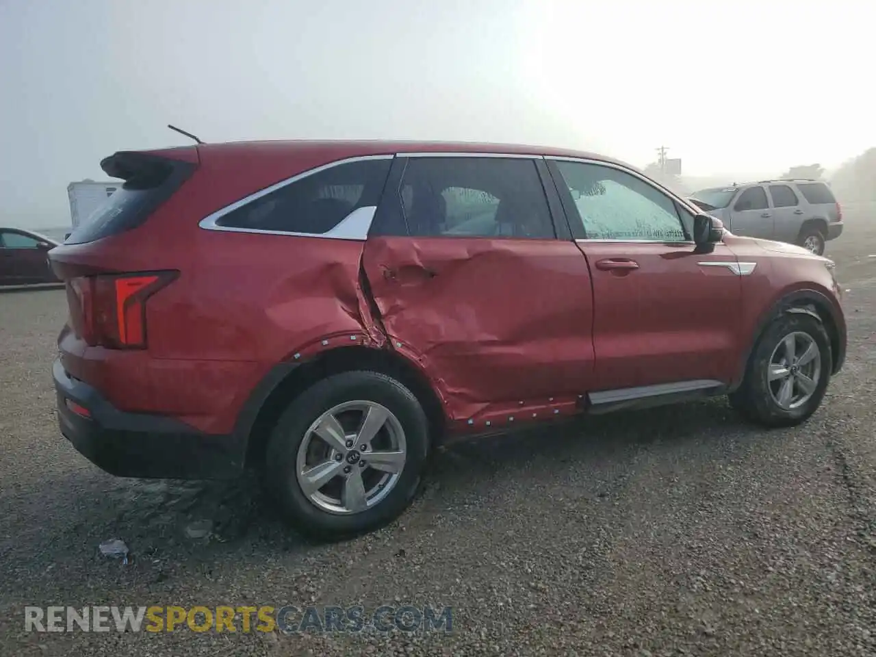 3 Photograph of a damaged car 5XYRG4LC4MG017318 KIA SORENTO 2021
