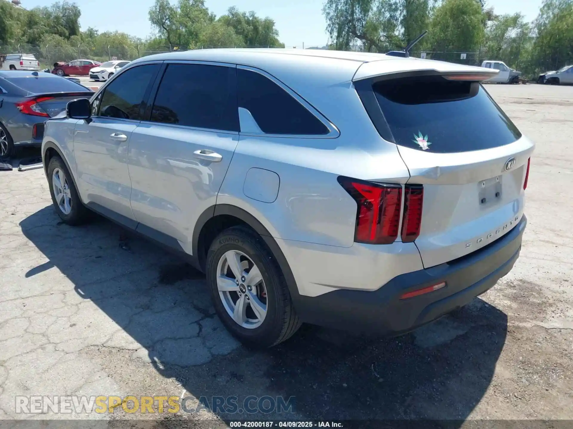 3 Фотография поврежденного автомобиля 5XYRG4LC5MG021586 KIA SORENTO 2021