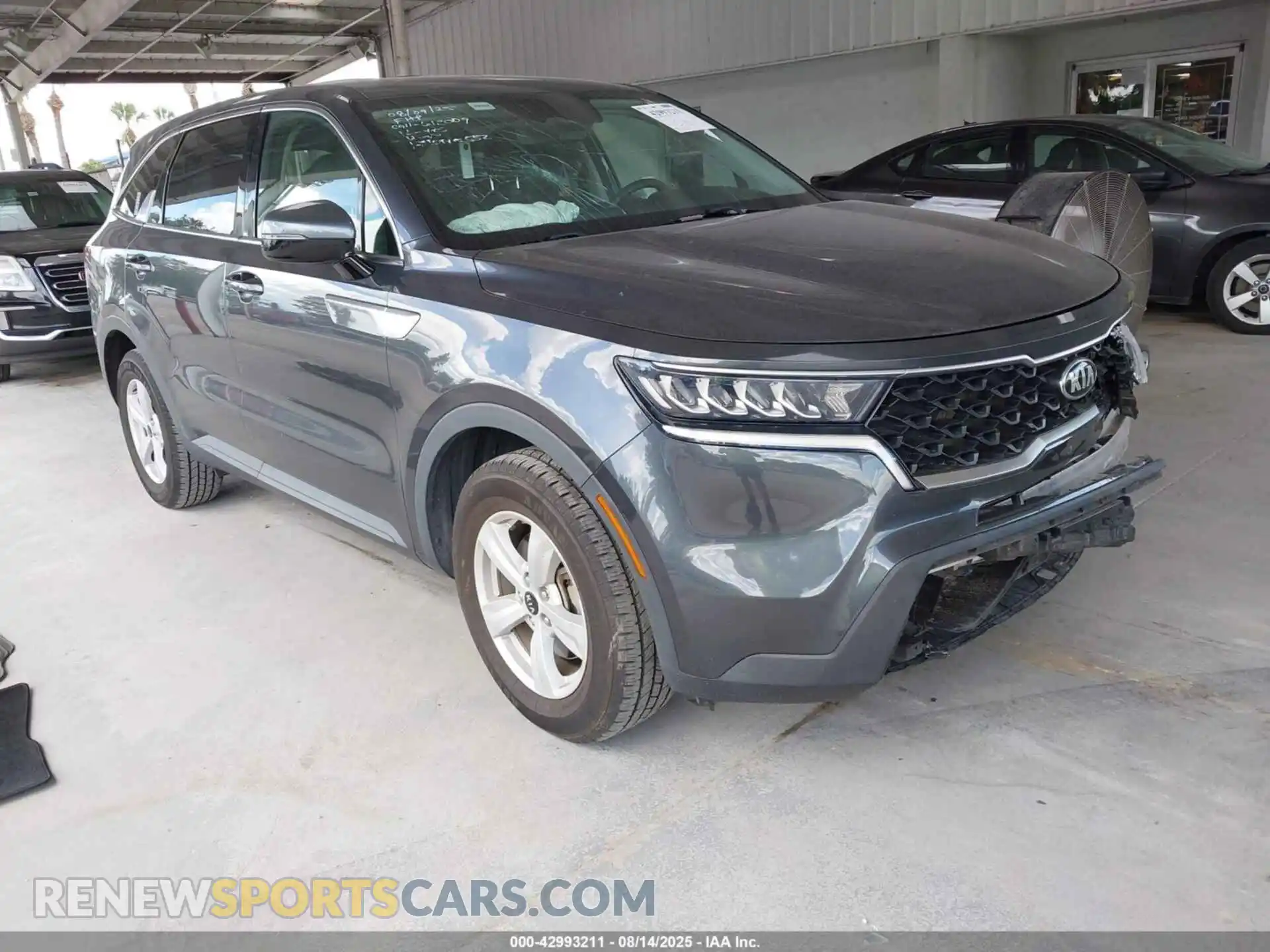 1 Photograph of a damaged car 5XYRG4LC5MG032541 KIA SORENTO 2021