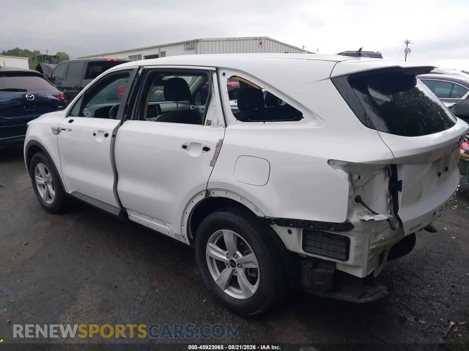 3 Photograph of a damaged car 5XYRG4LC6MG020625 KIA SORENTO 2021
