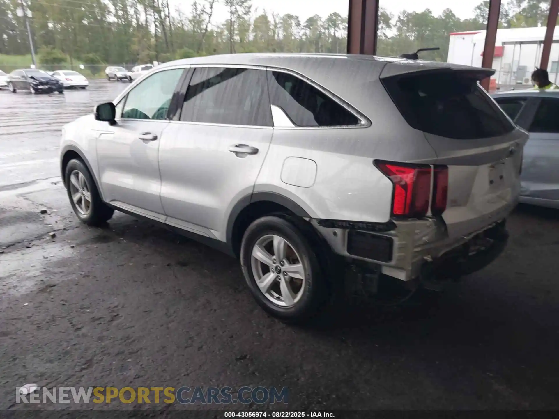 3 Photograph of a damaged car 5XYRG4LC6MG051115 KIA SORENTO 2021
