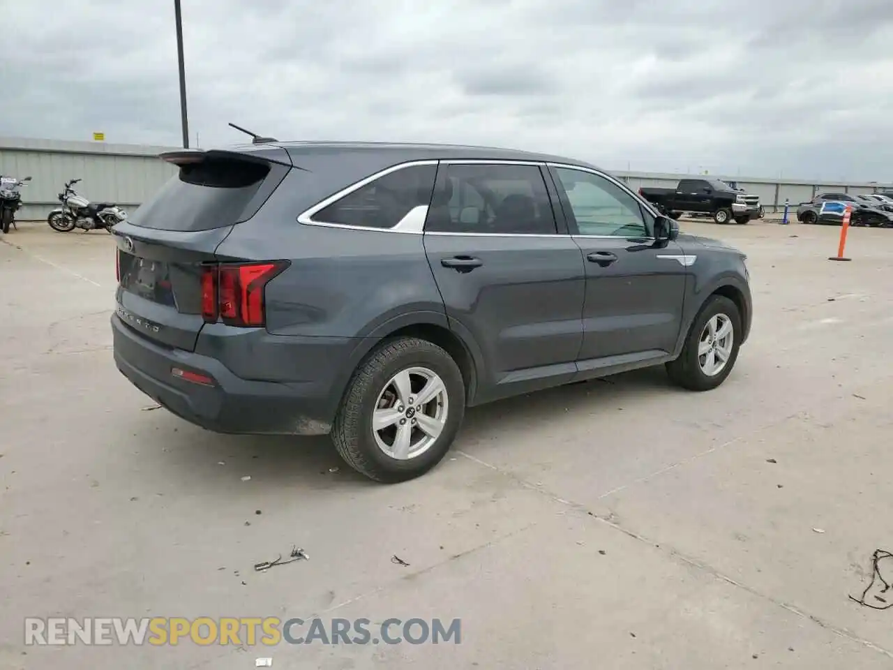 3 Photograph of a damaged car 5XYRG4LCXMG051814 KIA SORENTO 2021