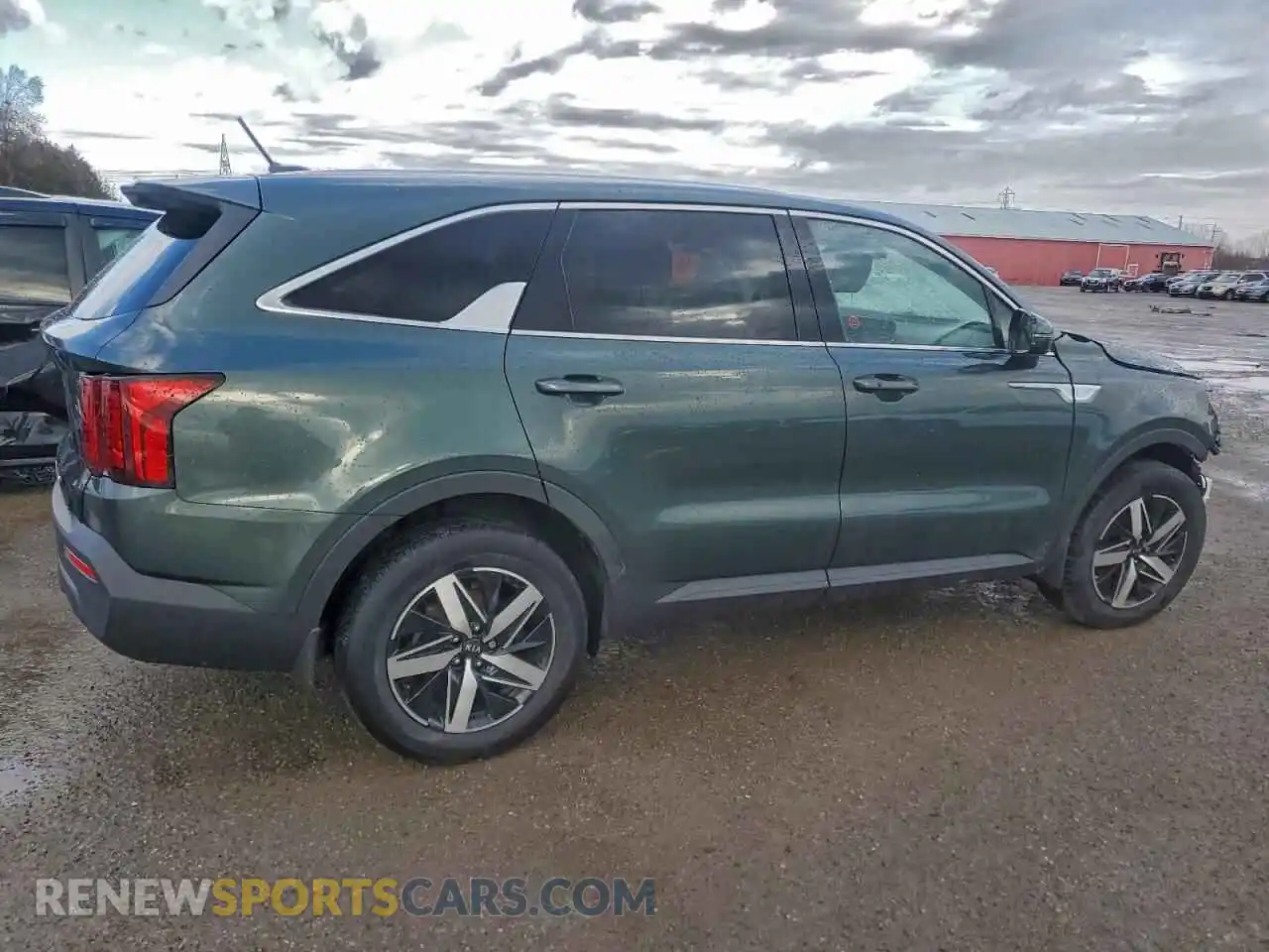 3 Photograph of a damaged car 5XYRGDLC3MG010764 KIA SORENTO 2021